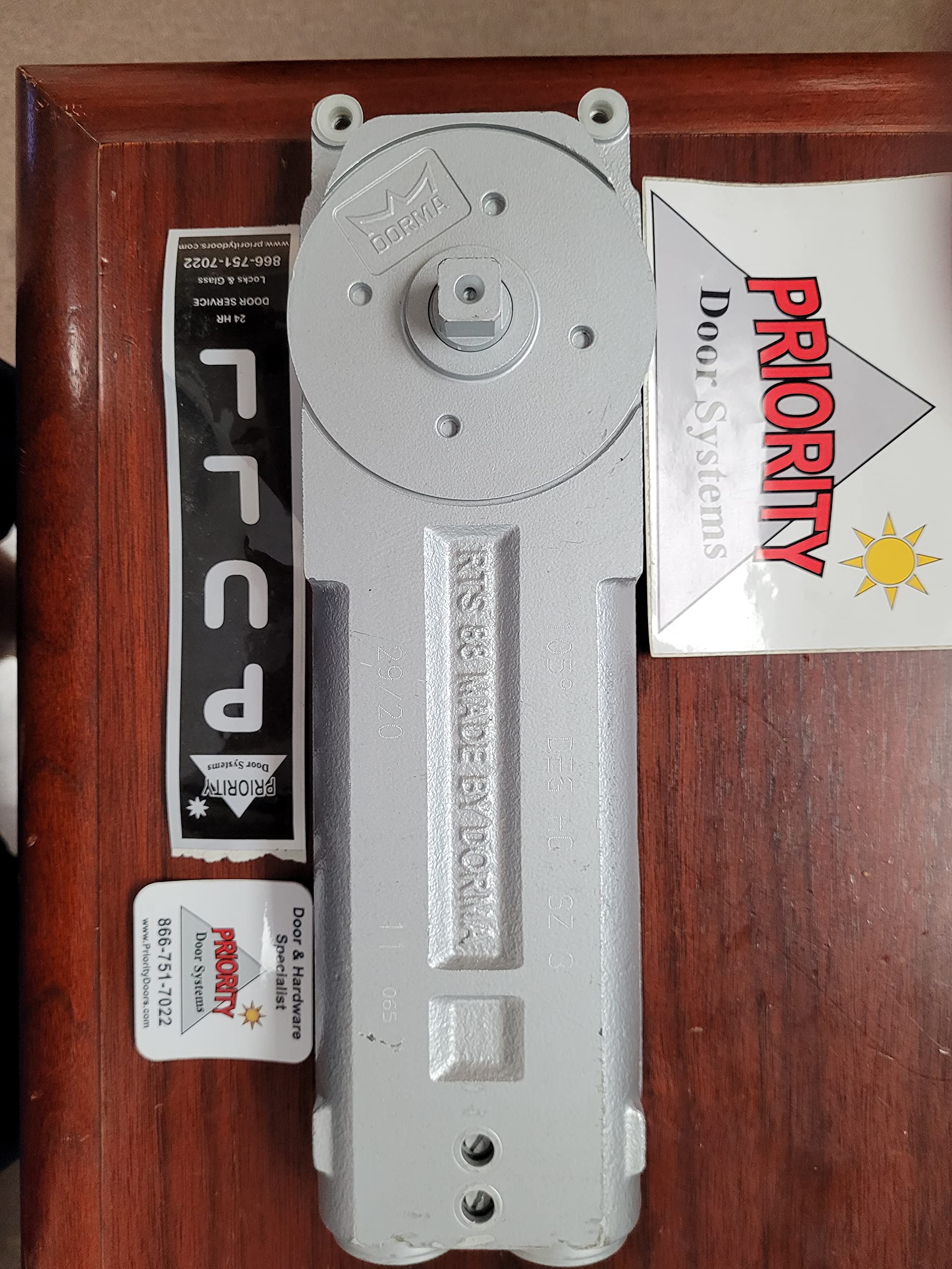 Dorma RTS88 90 Degree Open with Hold Open Size 3 Overhead Concealed