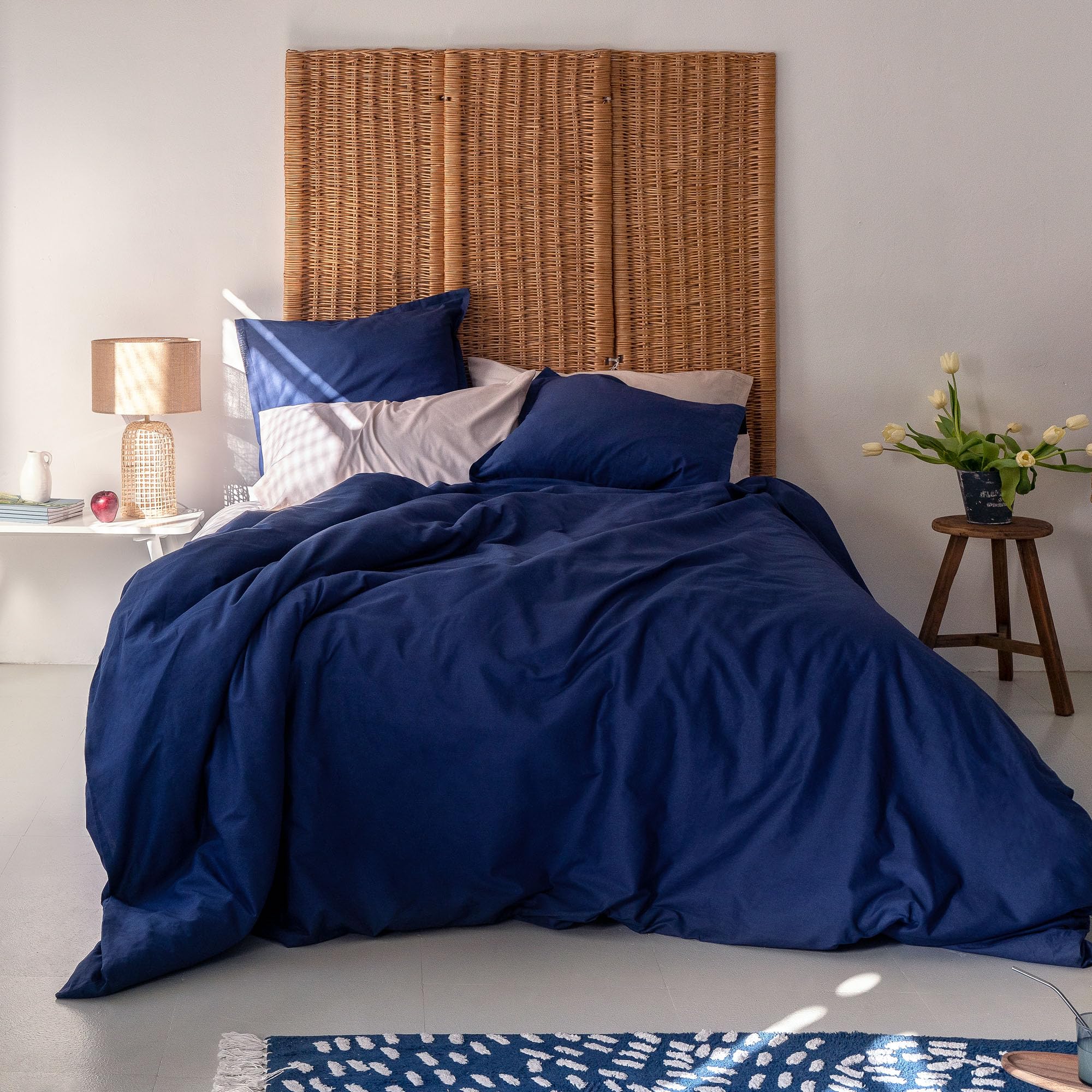 Housse de couette bleu marine 240x220 pour ne plus manquer de drap