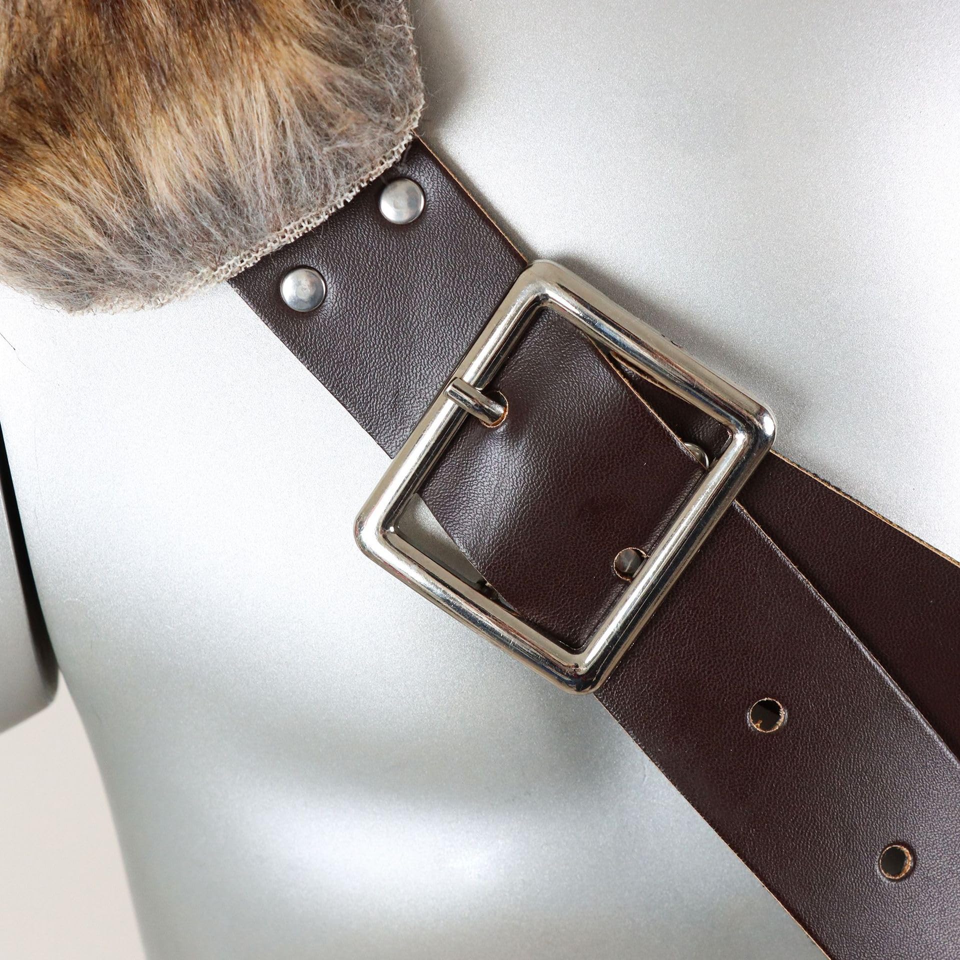 Medieval Faux Fur Viking Shoulder Armor Adjustable PU Leather Fluffy Faux Fur Single Shoulder Guard Steampunk Knight Warrior Fancy Dress Costume Accessories for LARP Halloween Cosplay Party Festival - Image 4