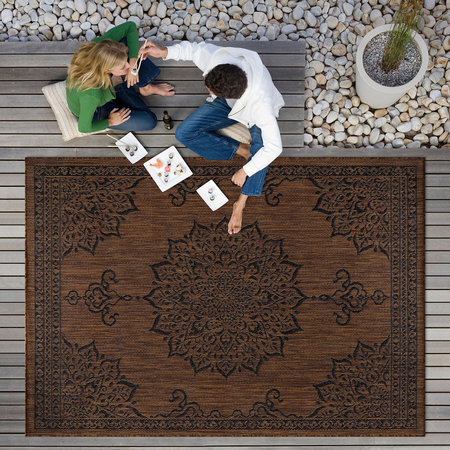 Snapklik.com : CAMILSON Indoor Outdoor Rug, 5x7 Medallion Nut Brown ...
