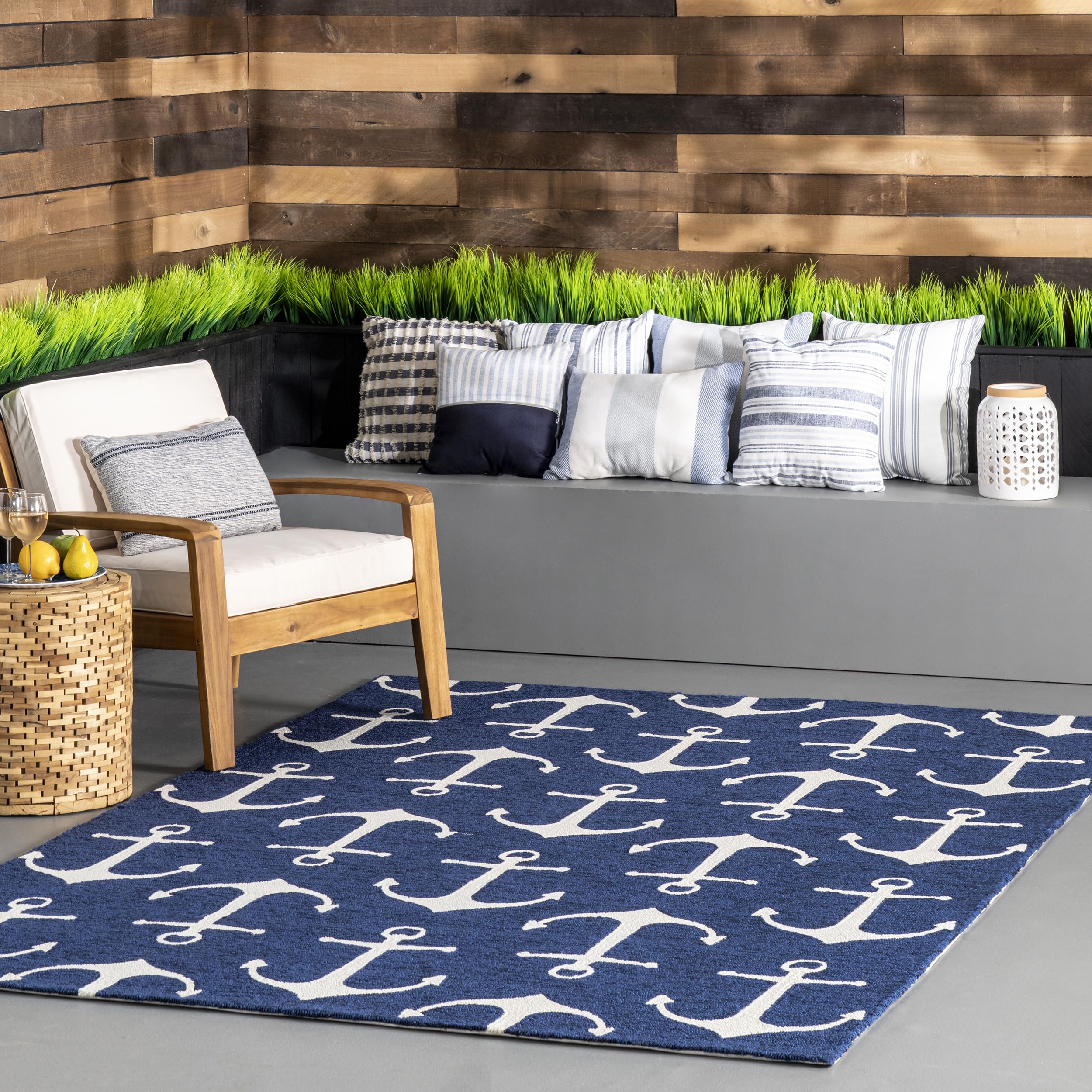 nuLOOM Hand Hooked Despina Indoor/ Outdoor Accent Rug, 2x4, Navy