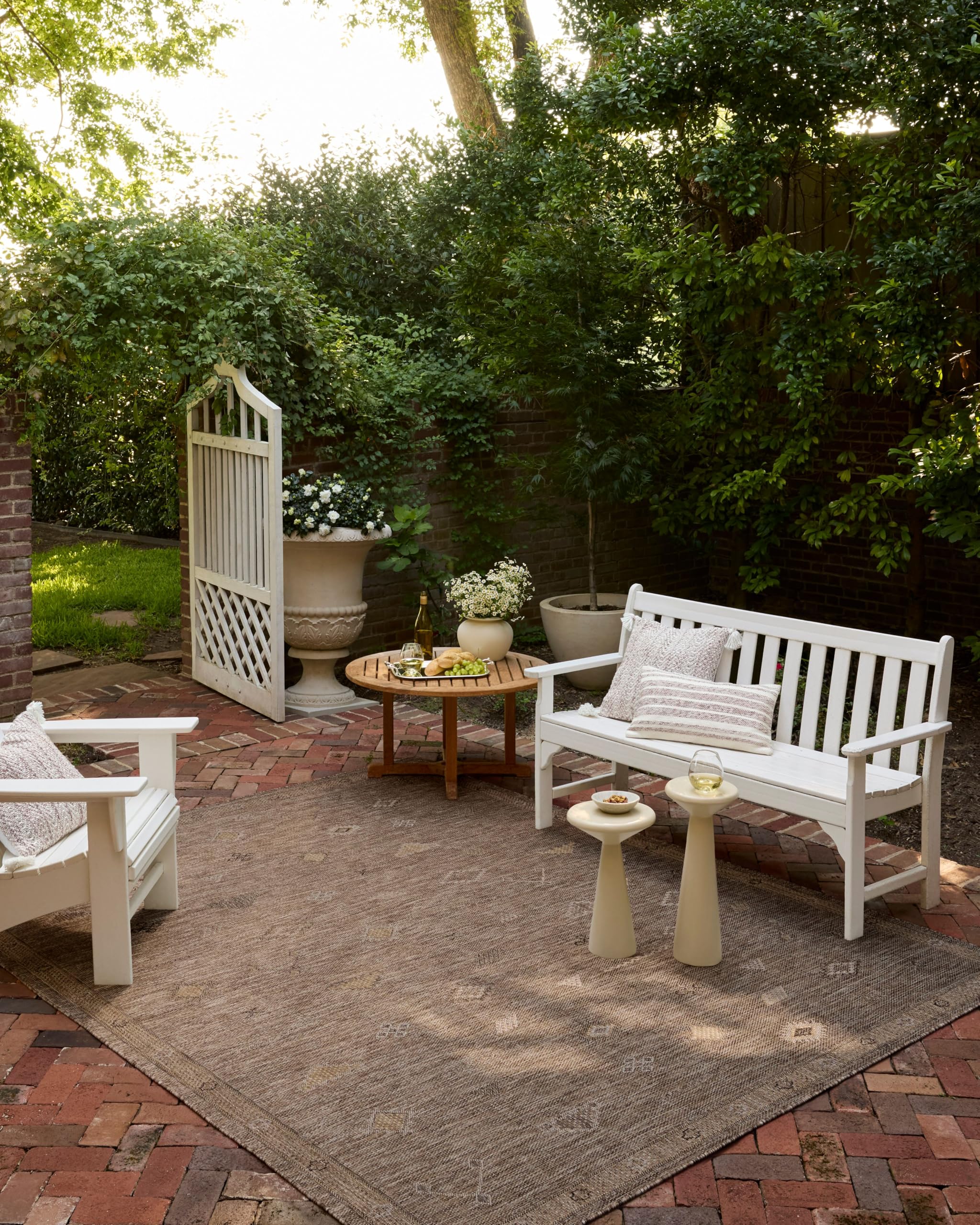 Loloi Birch Collection BIR-03 Natural/Sand 5' x 7'-3", .25" Pile Height, Area Rug, Indoor/Outdoor, Durable, Neutral, Easy Clean, Rug for Patio, Deck,