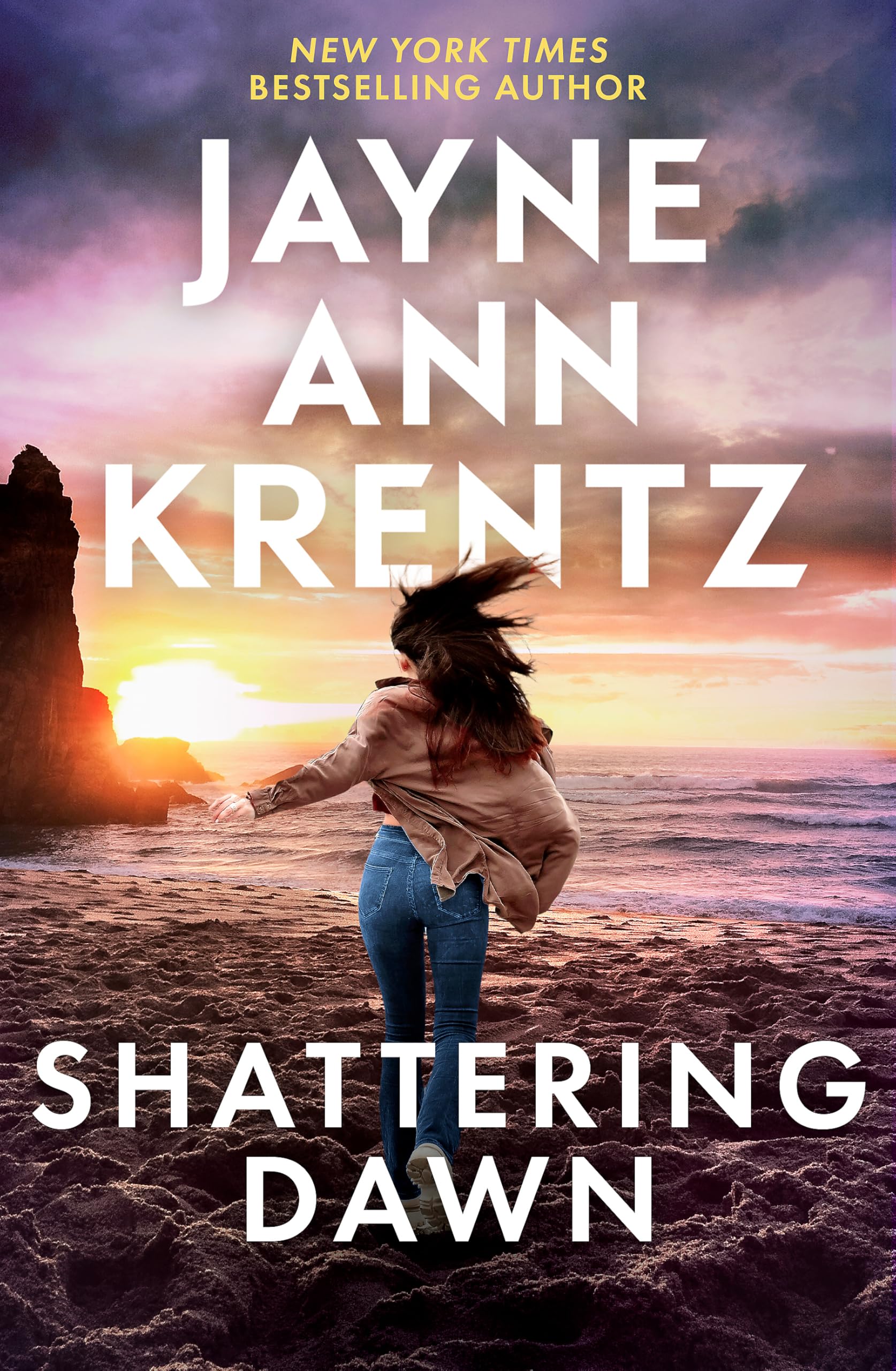 Shattering Dawn: A page-turning romantic suspense novel from the bestselling author (The Lost Night Files)