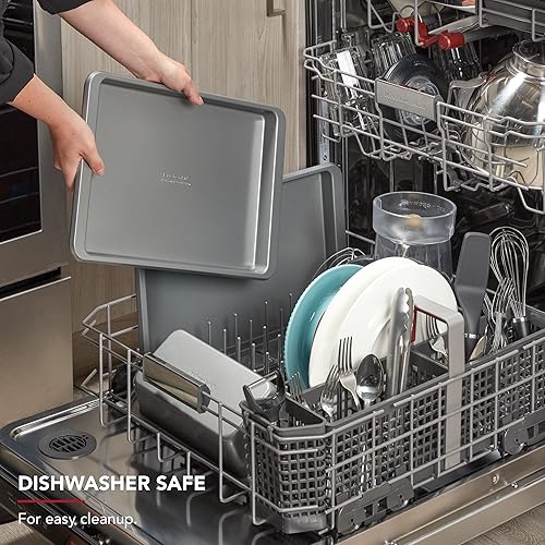 Miniatura 86 de KitchenAid Bandeja para hornear de acero aluminizado premium, antiadherente, 10x15 pulgadas, contorno plateado