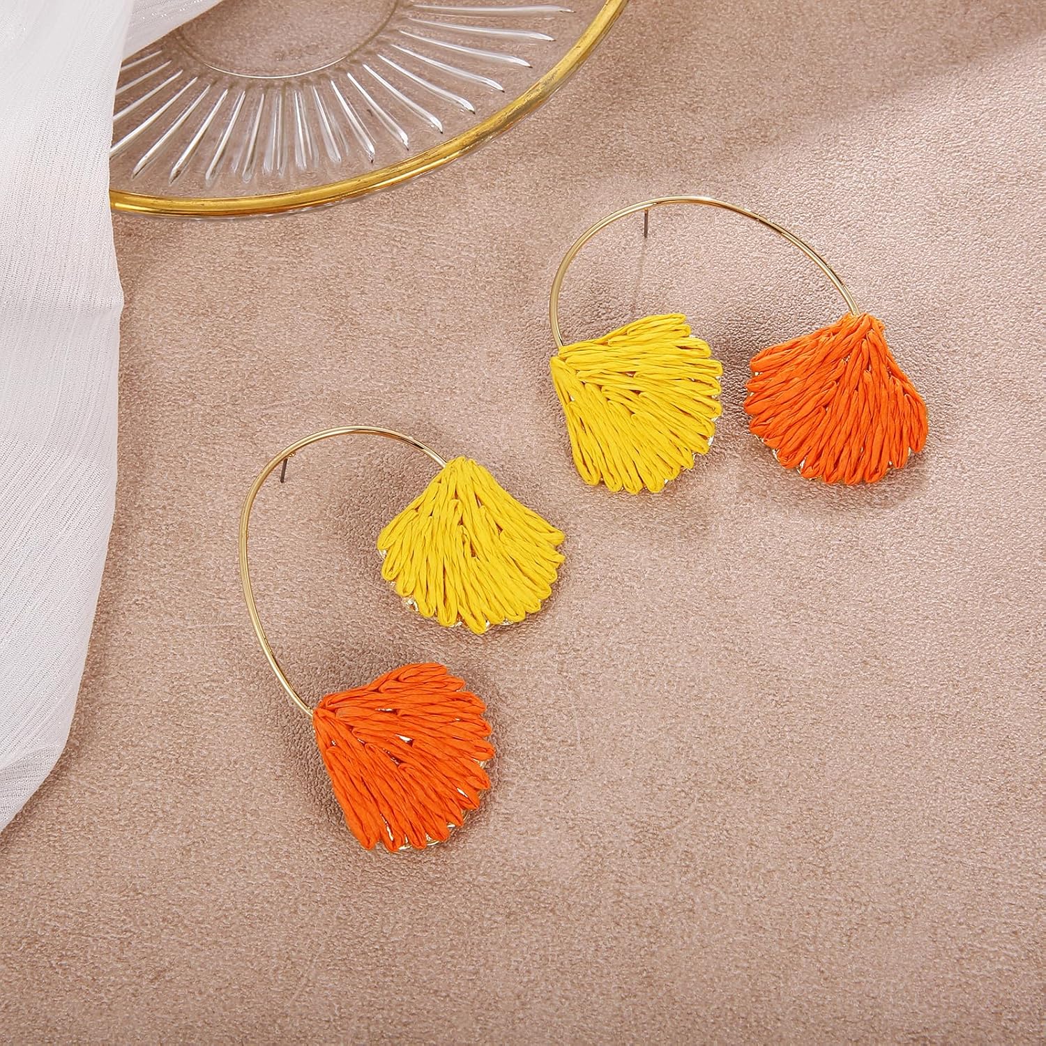 Raffia Shell Earrings for Women, Colorful Dangle Tropical Boho Beach Earrings, Lightweight Straw Handmade Jewelry for Vacation - Image 4