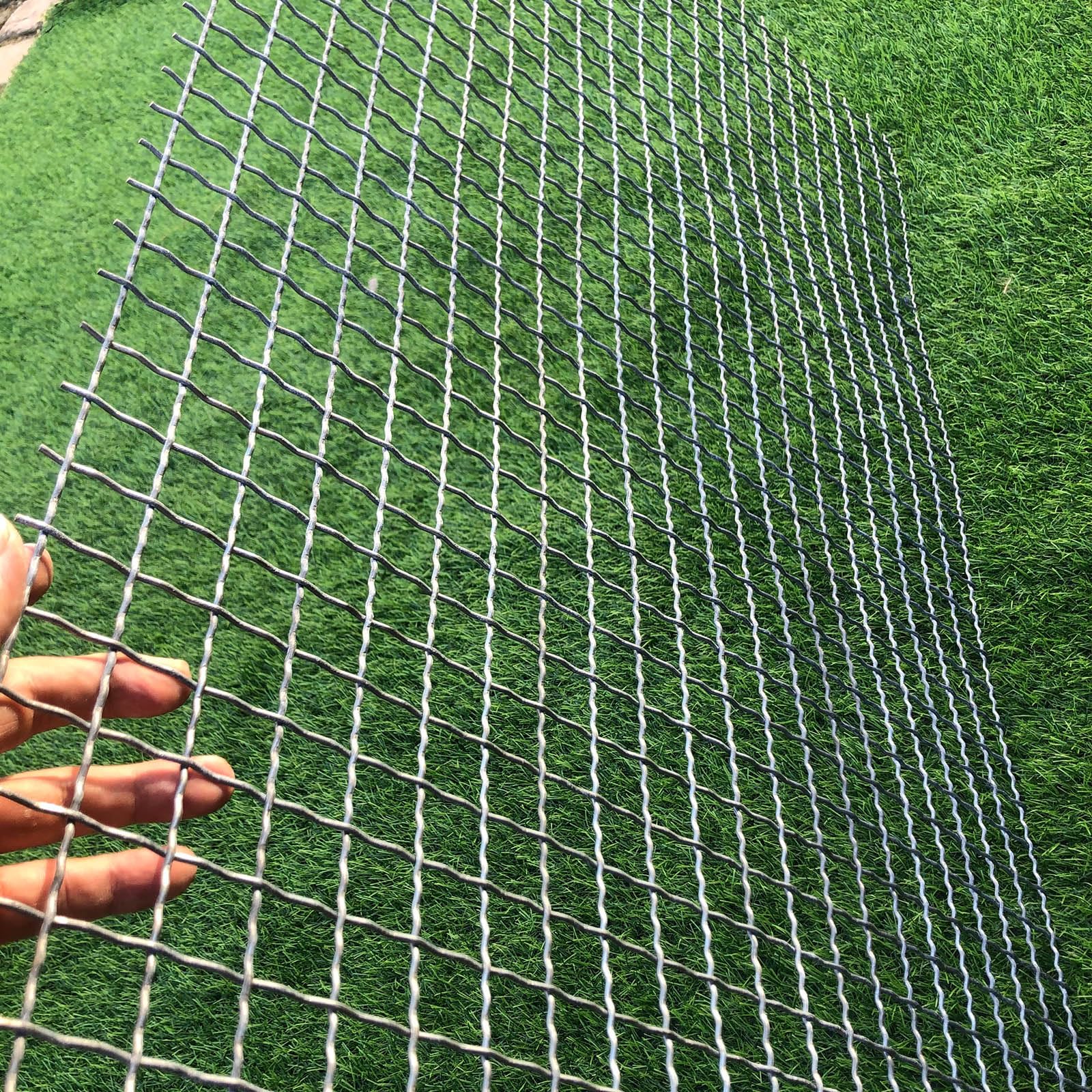 Snapklik.com : 13Gauge Strong Galvanized Woven Mesh 40