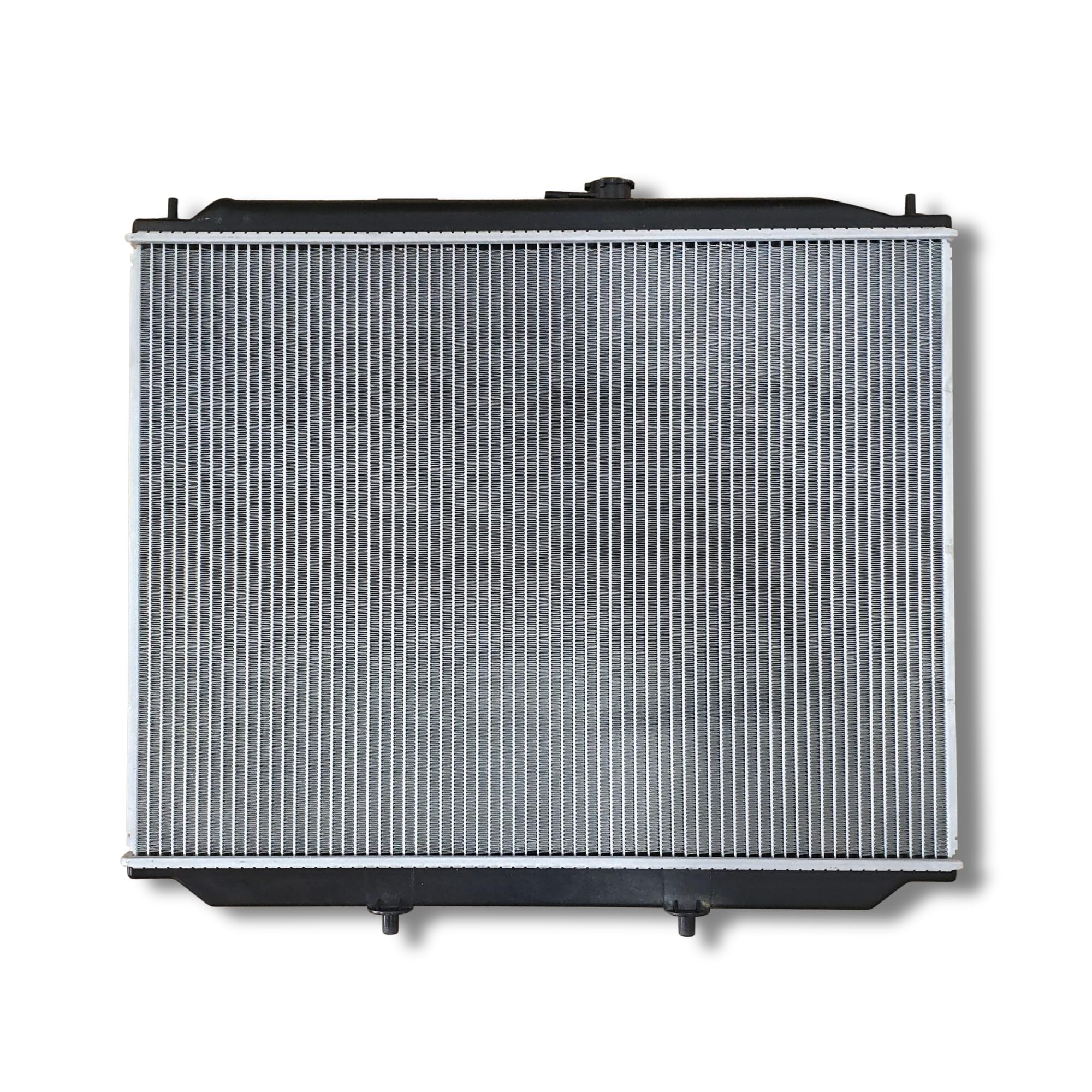 Radiador de motor compatible con Nissan Terrano TD27-2.7Td radiador de agua refrigerante