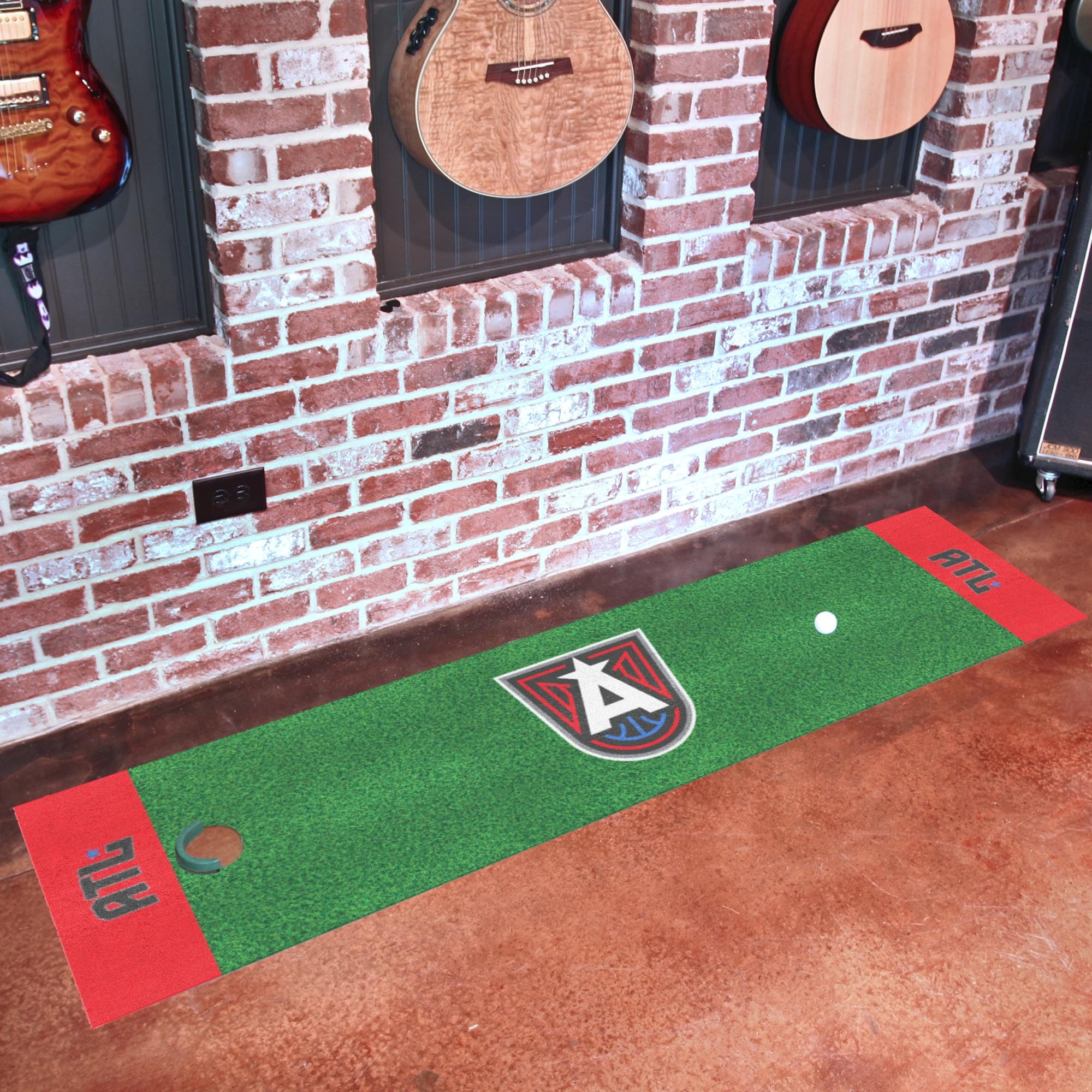 FANMATS 44737 WNBA - Atlanta Dream Putting Green Mat | Green | 18