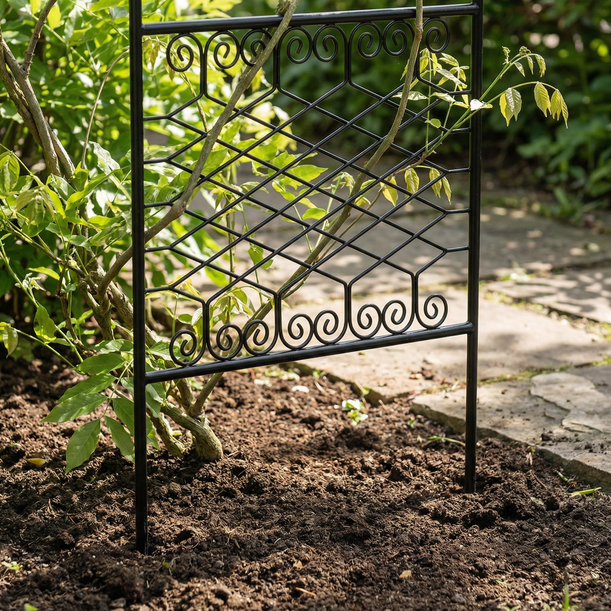 Metall Rankhilfe 150x56 cm, dekoratives Eisen Rankgitter mit Sonnendesign & Rautenmuster, wetterfestes Rankgerüst für Kletterpflanzen, Rosen, Clematis, geeignet für Garten, Balkon