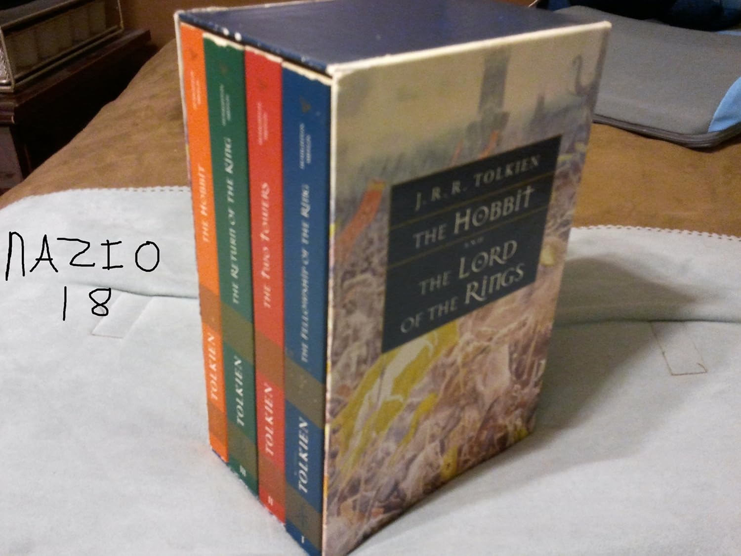 The Hobbit & The Lord of the Rings J. R. R. Tolkien Amazon.de Bücher