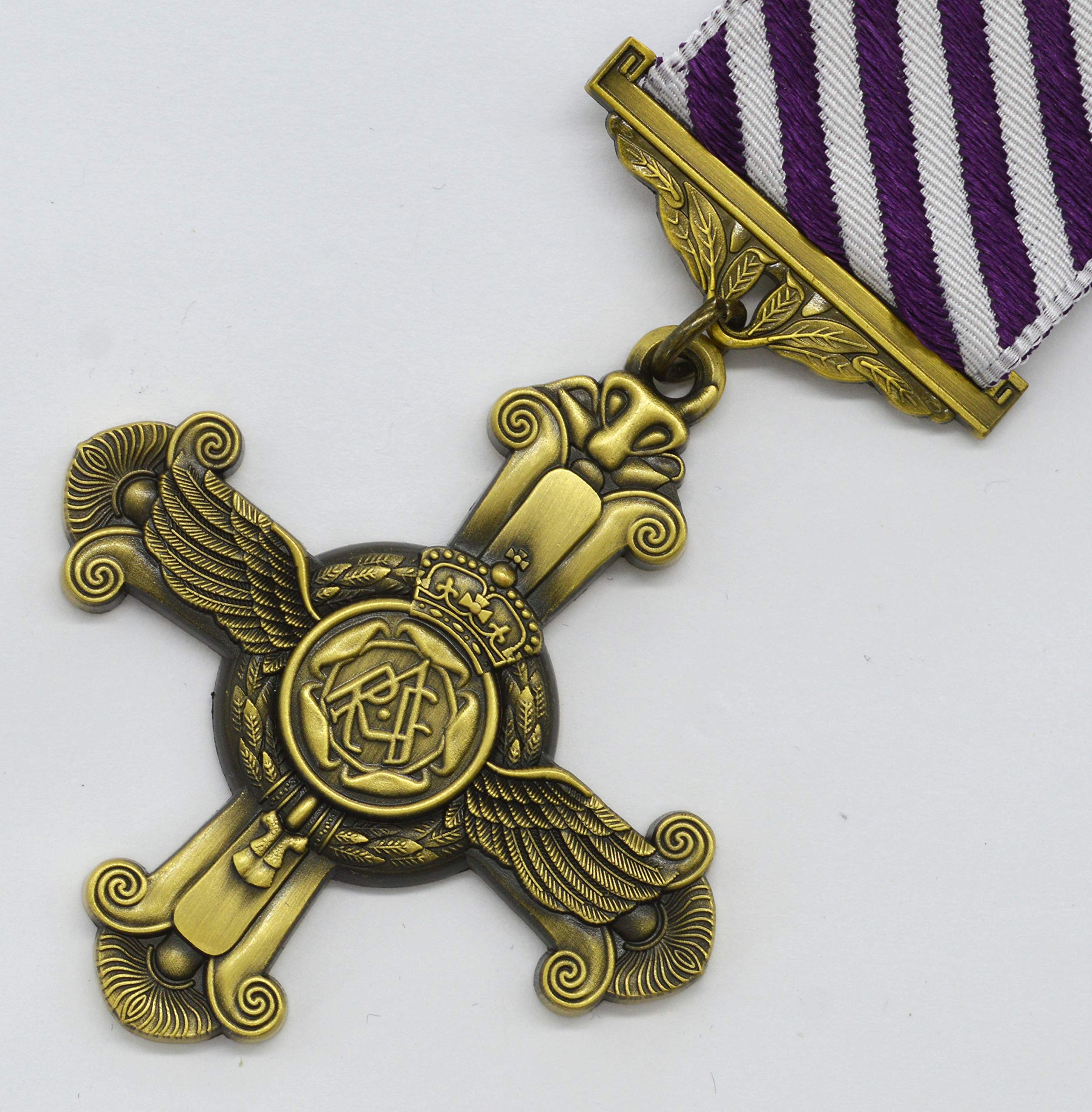 The Commemorative Coin Company Full Size Replica Royal Air Force Distinguished Flying Cross Medal/Decoration. DFC. RAF. Bronze. Reproduction/Copy