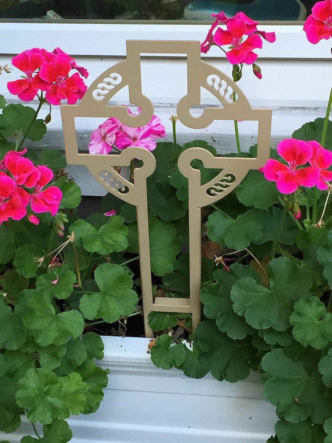 Small Celtic Yard Cross