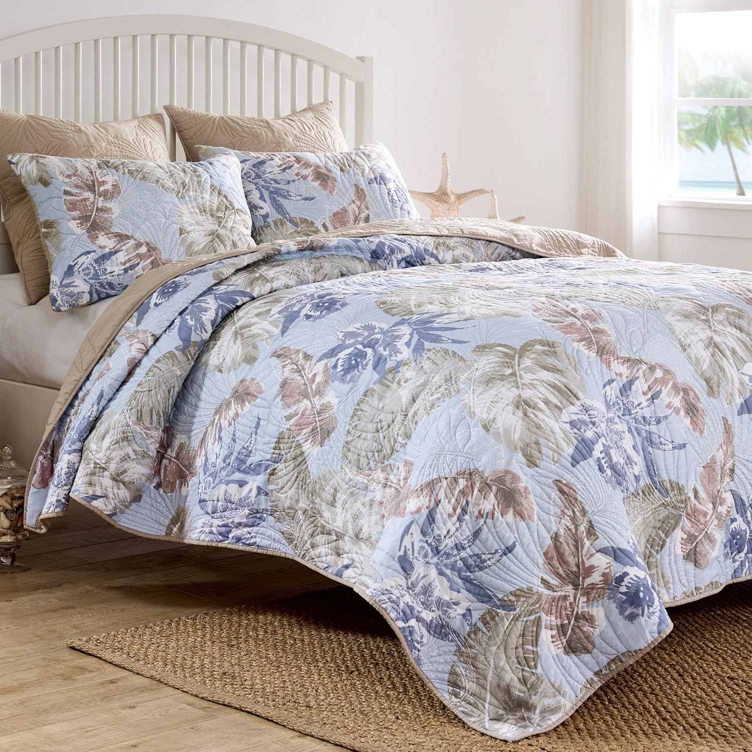 Greenland Home Tropics Palm Leaves Coastal Cotton Blend Quilt Set, 2-Piece Twin/XL, Mist