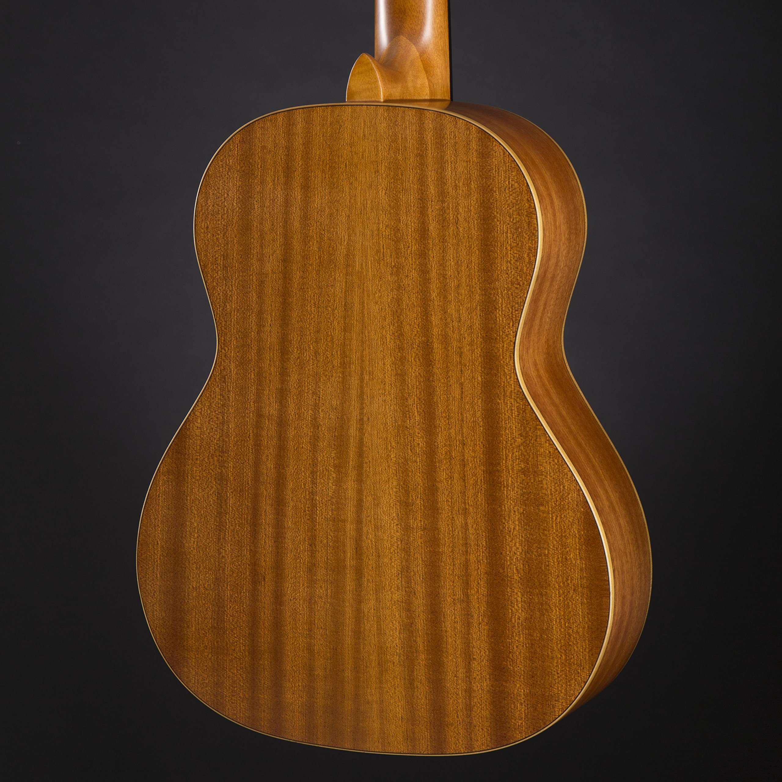 Ortega Guitars Konzert Gitarre Linkshänder – 3/4 – Family Series – Inklusive Gig Bag – Fichte, Mahagoni, Natur (R121L-3/4)