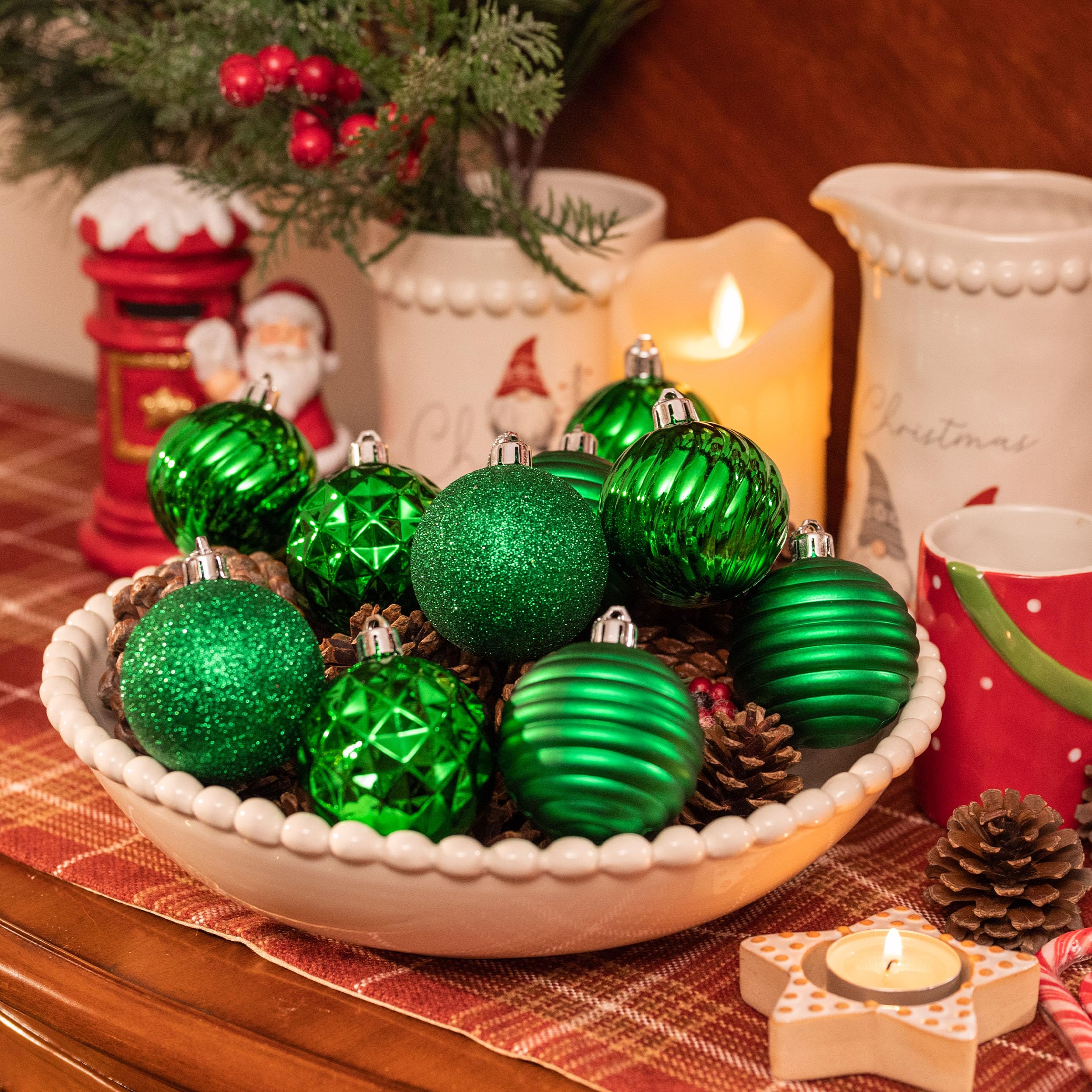 Valery Madelyn Juego de Adornos de Navidad para árbol de Navidad, 24 Unidades, Adornos Verdes inastillables, Adorno Colgante de 6 cm a Granel para San Valentín, Mardi Gras, día de San Patricio