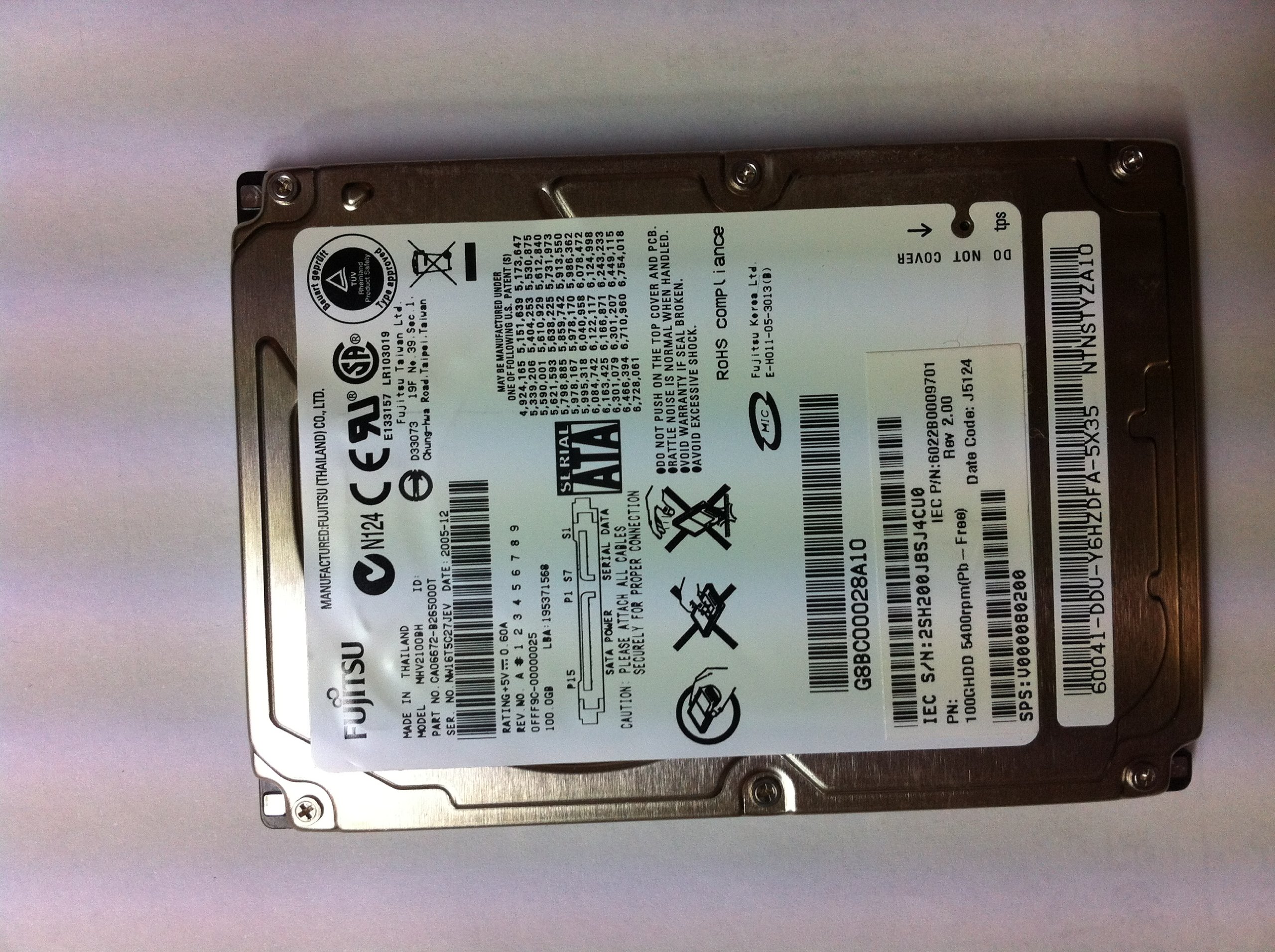 富士通 MHY2200BH MHY2200BH - P000- SATA 2.5 HD 富士通 MHY2200BH MHY2200BH - P000- SATA 2.5 HD
