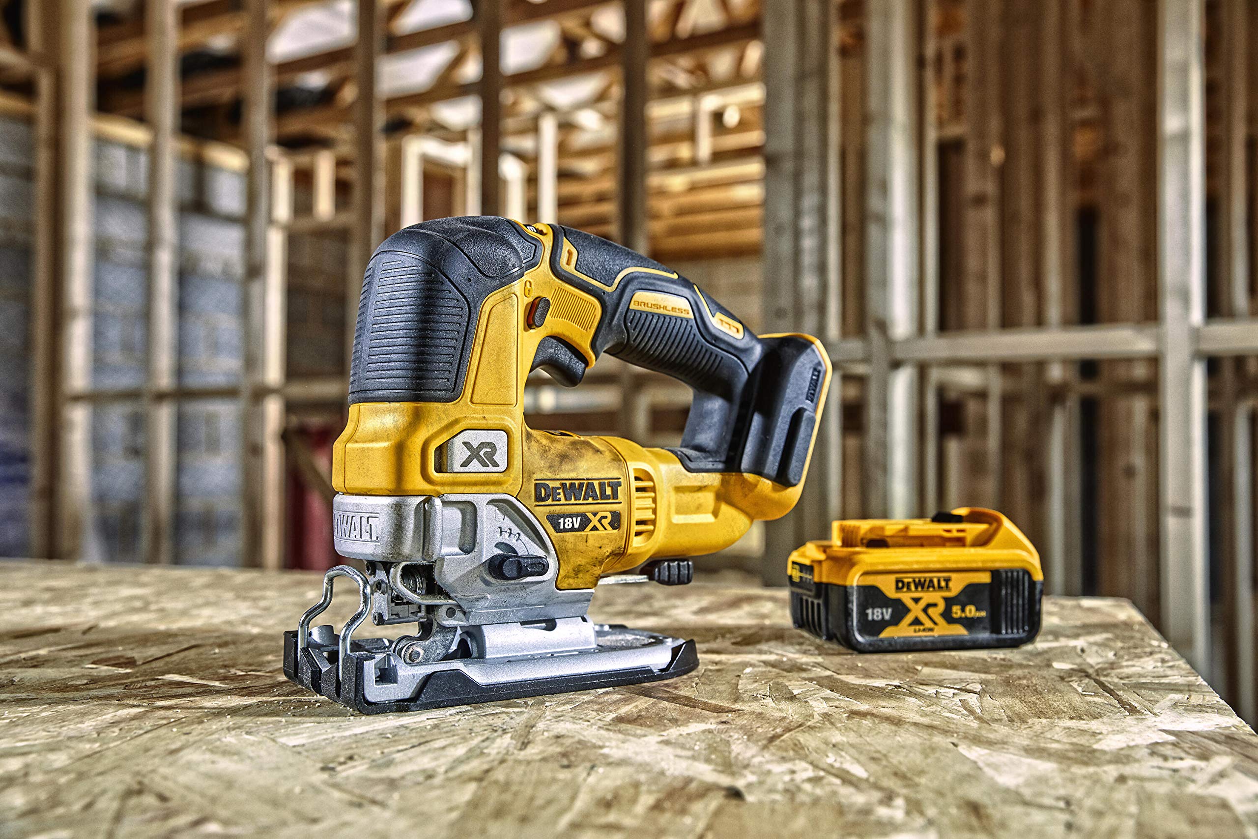 DEWALT DCS334P2-QW DCS334P2-QW-Sierra de Calar sin escobillas XR 18V, multicolor