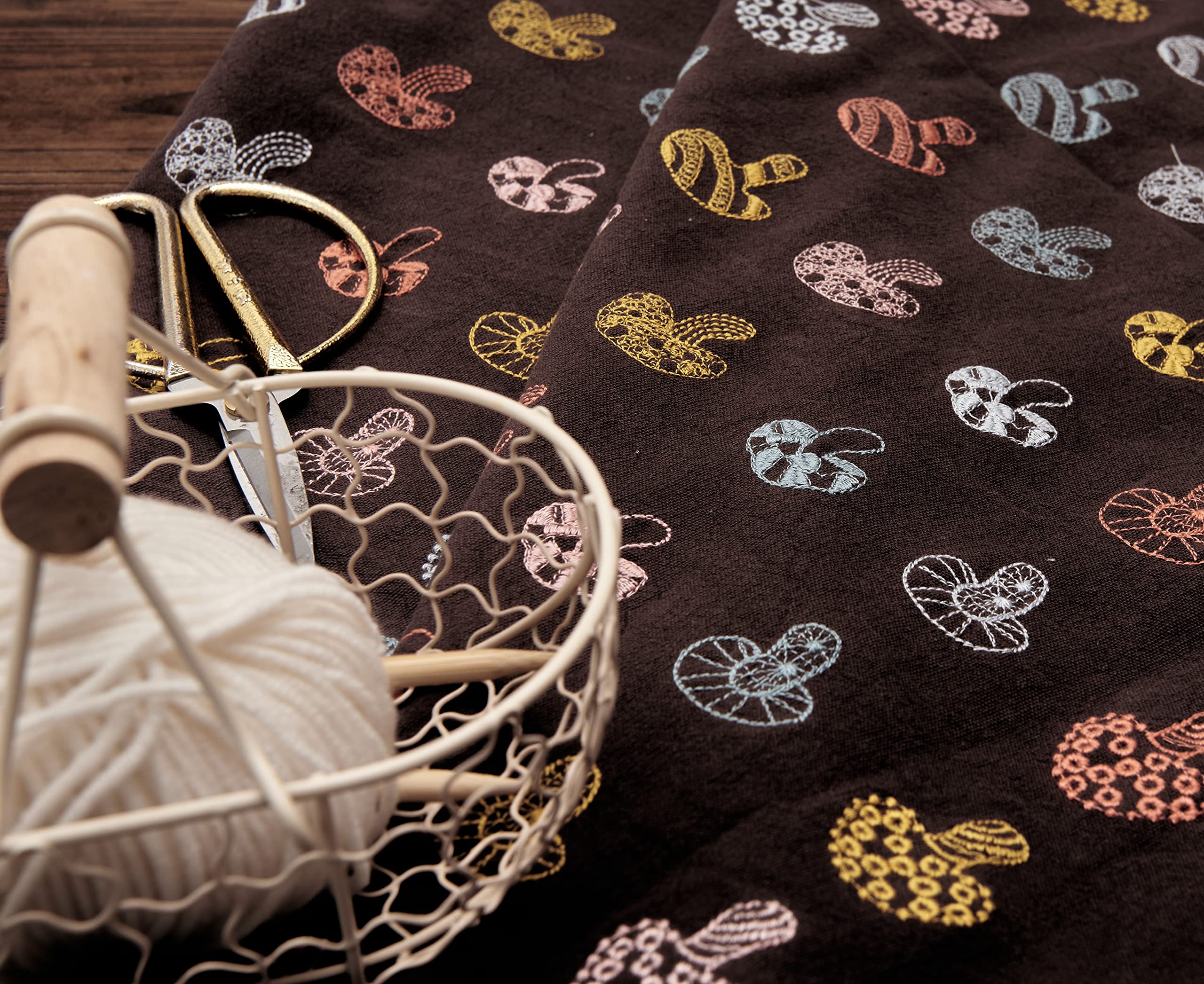 刺繍中厚.リネン幅135cm×50cm.紺地.建物