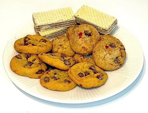 Miniatura 5 de Cesta de regalo de calabaza de Halloween de 23 piezas. Hecho a mano con tus chocolates, galletas y dulces favoritos. Perfecto para niños, adultos,