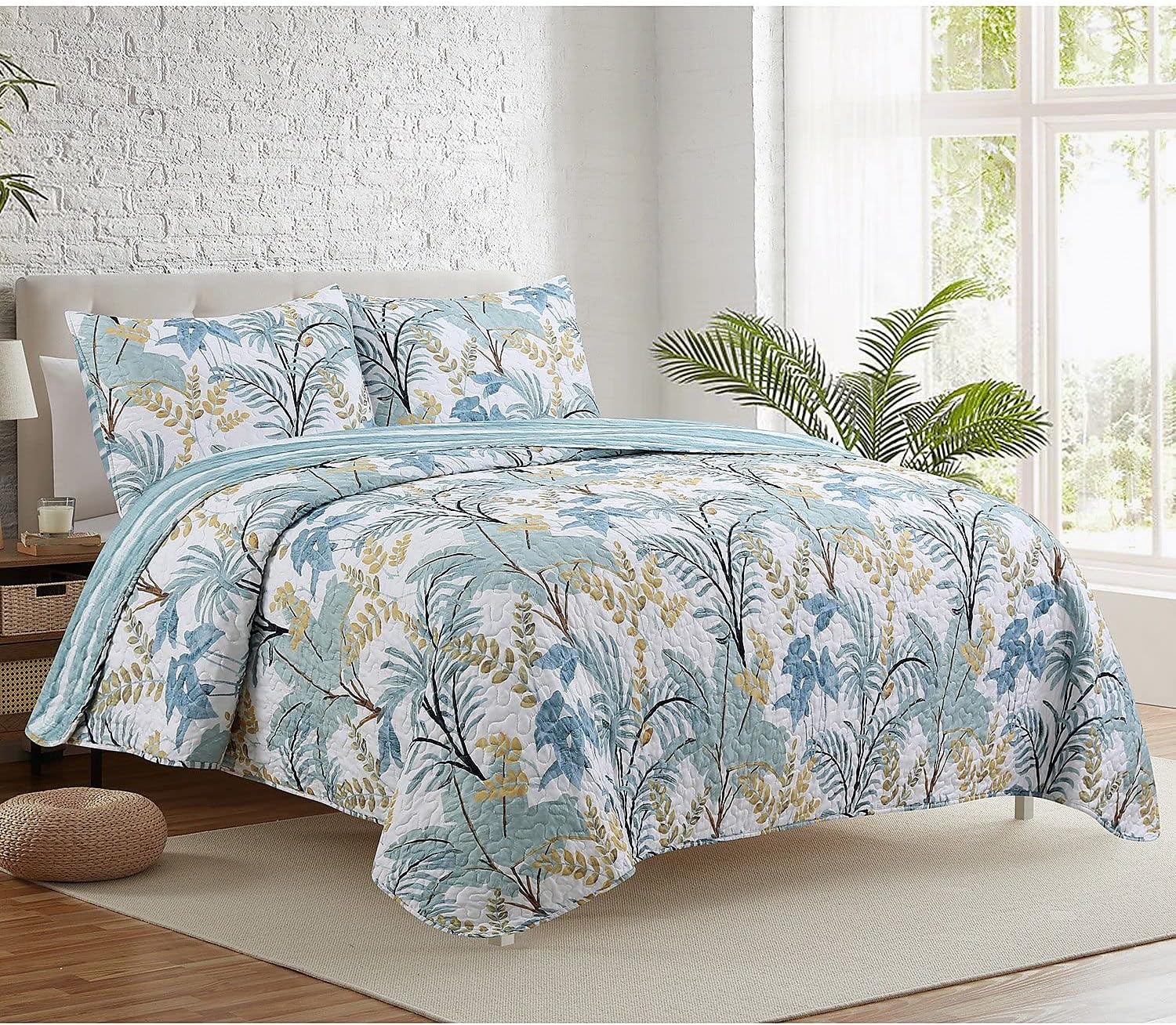 Coastal Home Tropical Breeze Quilt Set King Multi Home