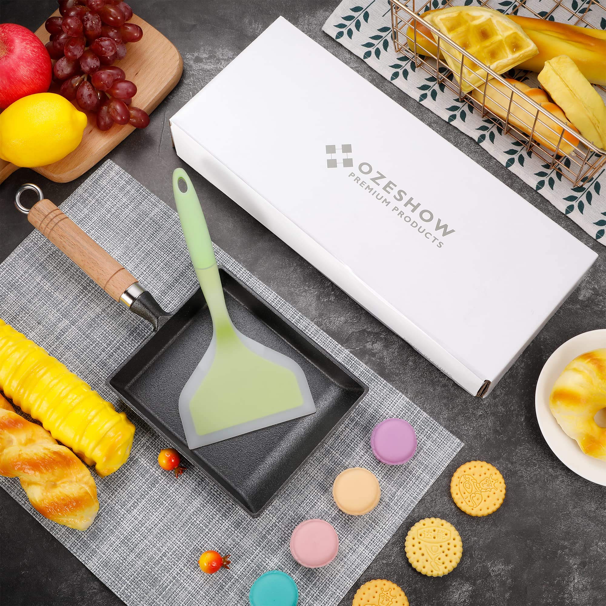 Japanese Tamagoyaki Omelette Pan with Wide Silicone Spatula Cast Iron