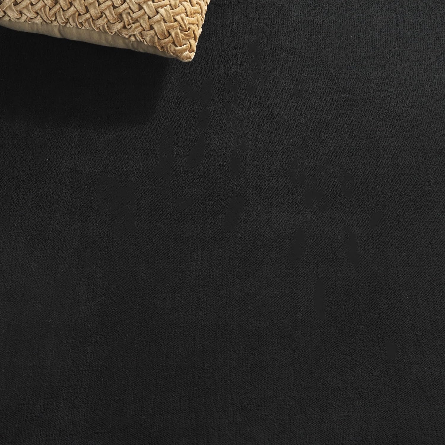 SAFAVIEH Washable Rug Loft Collection - 6' Square, Black, Slip Resistant & Easy Cleaning, Ideal for Living Room, Bedroom, Home Office, Nursery, Kids Playroom, Dining Space (LFT315Z)