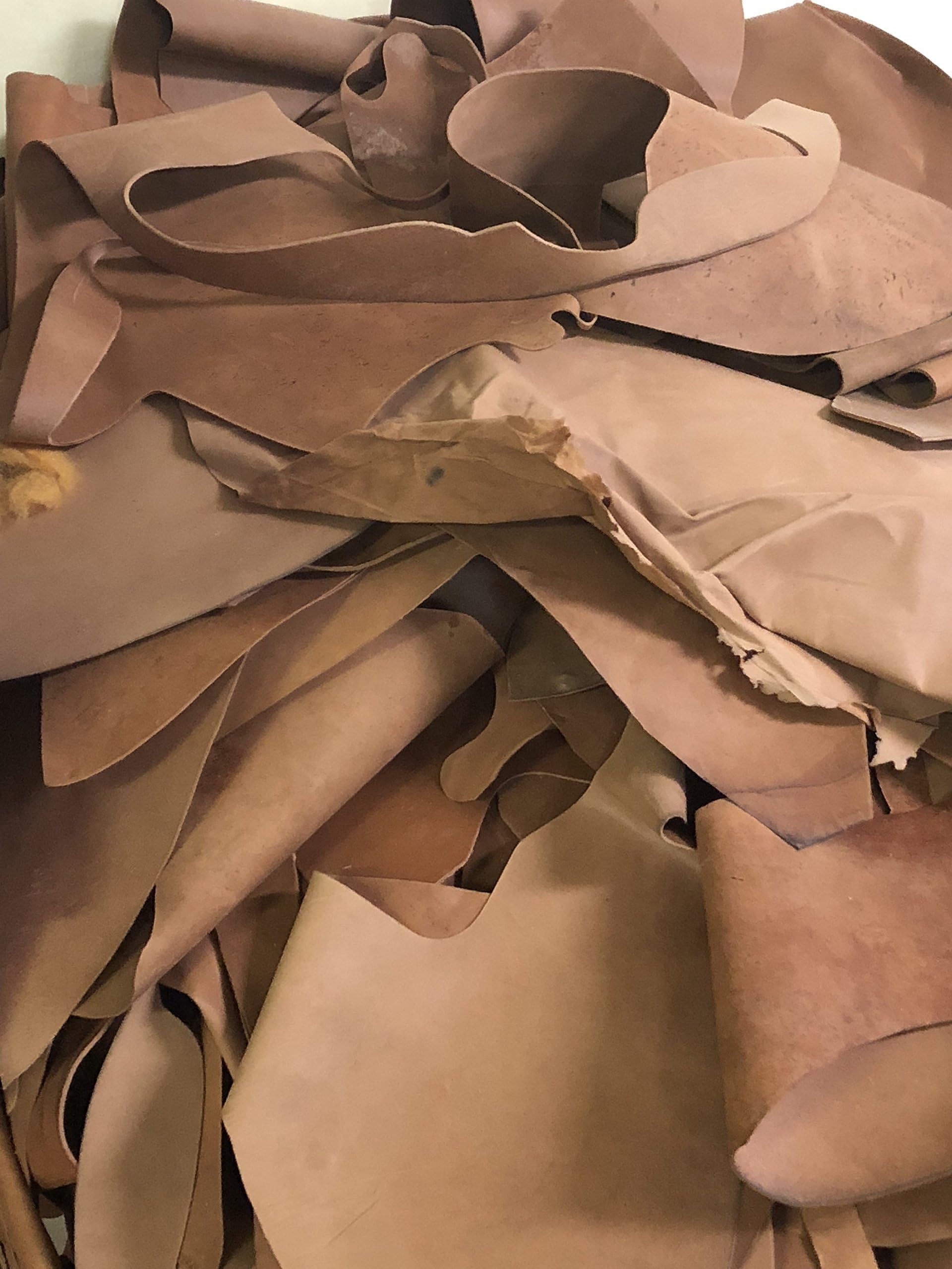 Genuine Horsehide Butt Leather Pieces| Assorted Bulk Scrap Leather Pieces for Arts/Crafts| Sold in 1 Pound Bags
