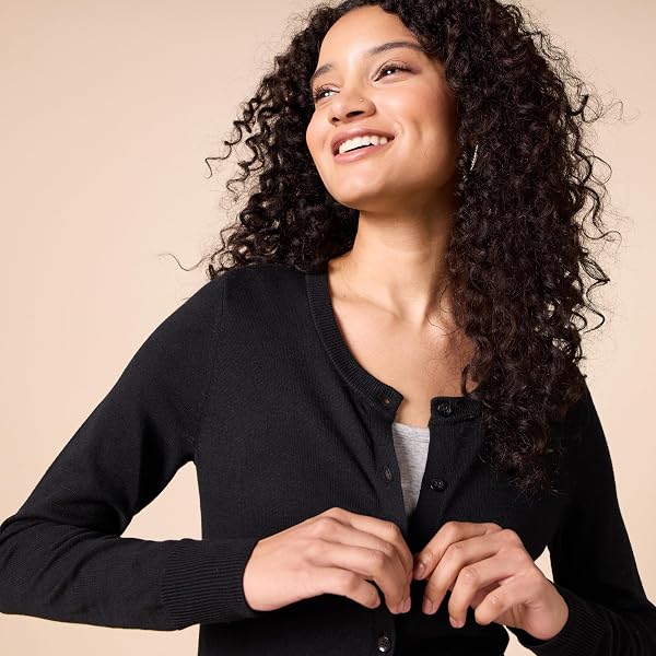 Amazon Essentials Damen Leichte Rundhalsstrickjacke (Erhältlich In Übergröße) 6XL Große Größen Schwarz - 3