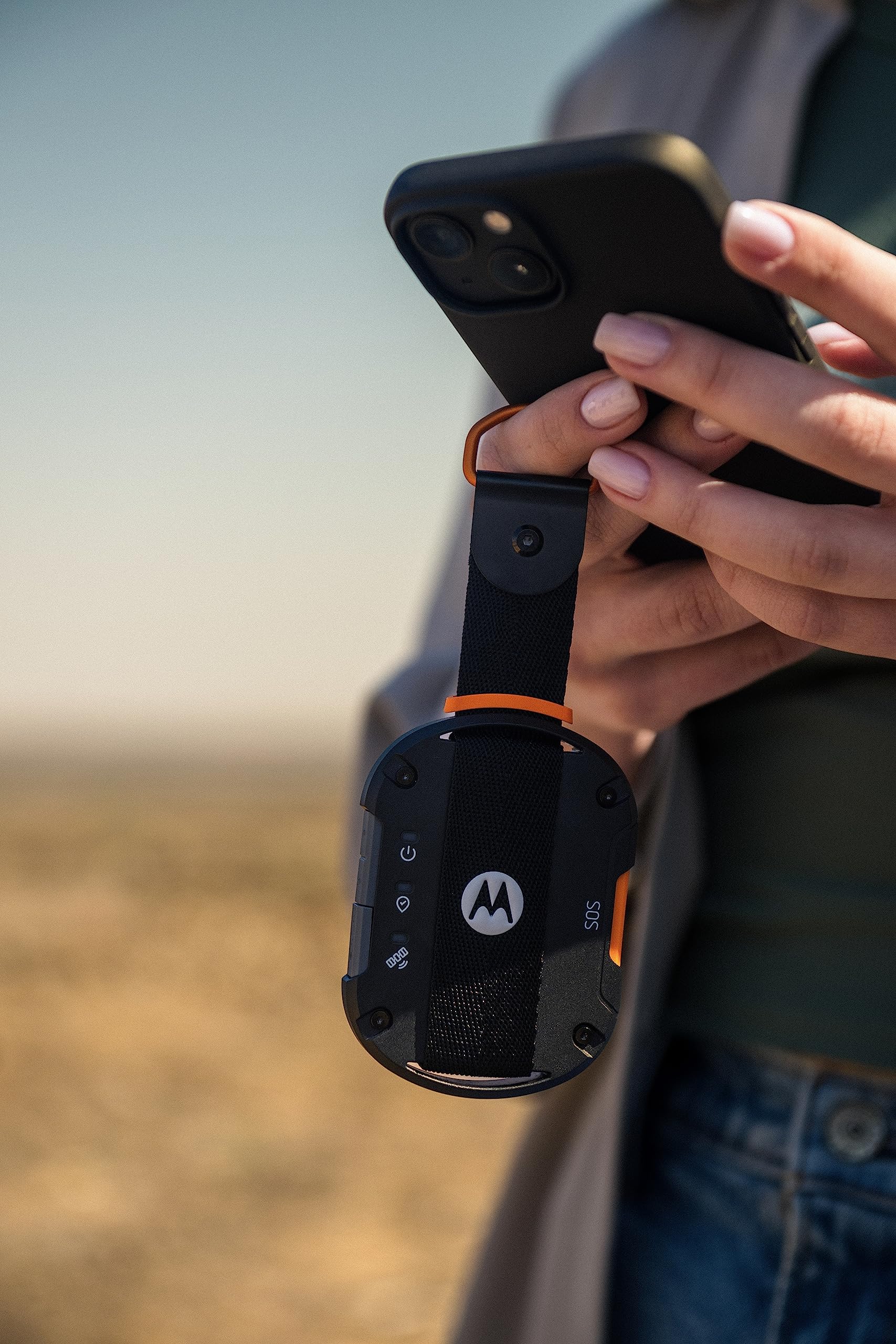 motorola defy satellite link - wytrzymały komunikator satelitarny BT do przesyłania wiadomości i komunikacji w sytuacjach awaryjnych (IP68, bateria 600 mAh)