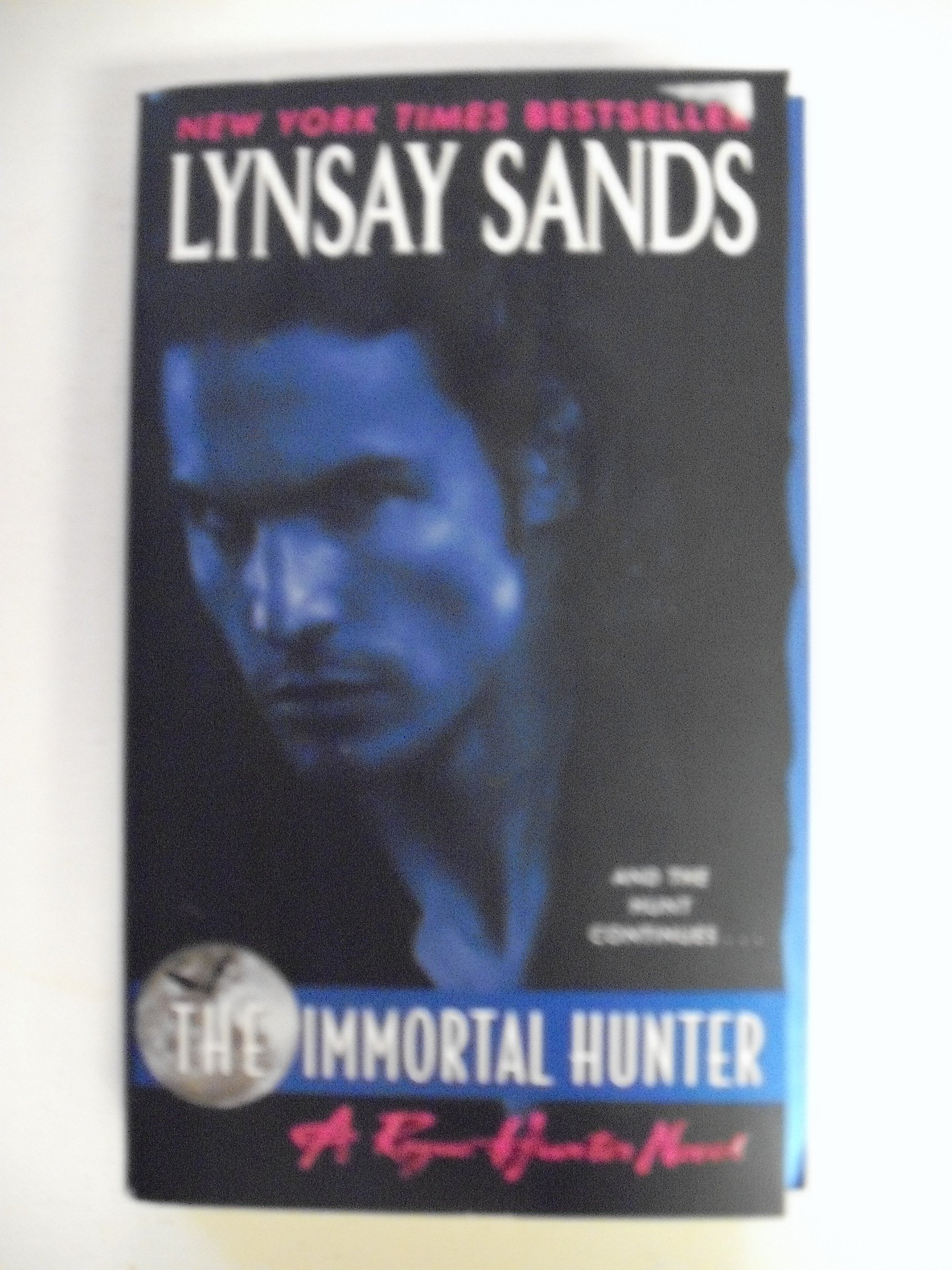 Cover of The Immortal Hunter: A Rogue Hunter Novel (Argeneau Vampire, 11)