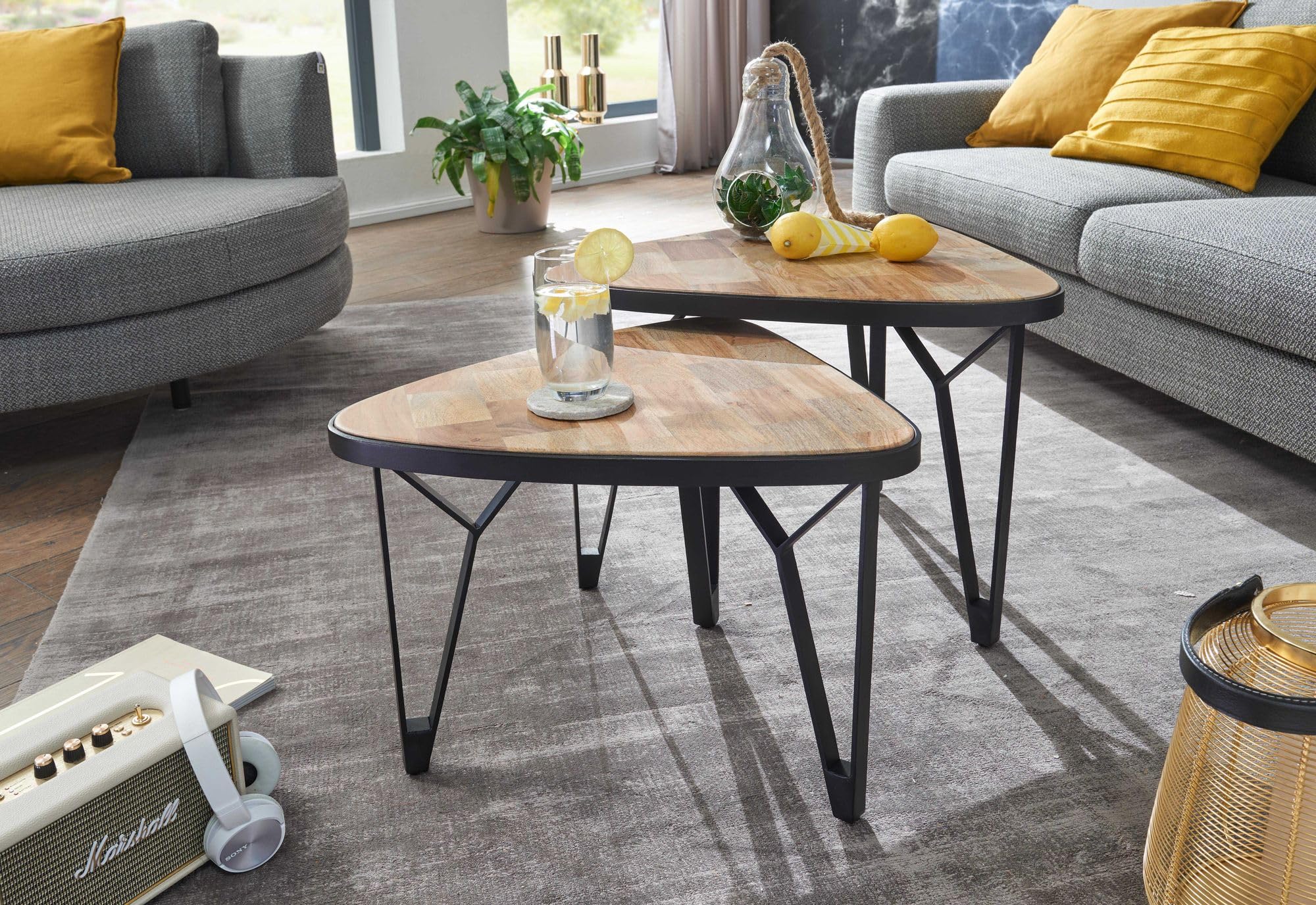 FineBuy Design Couchtisch 2er Set Mango/Akazie Massivholz Satztisch Dreieckig, Wohnzimmertisch Braun mit Metallbeine, Tischset 2-teilig Satztisch Holz/Metall Schwarz