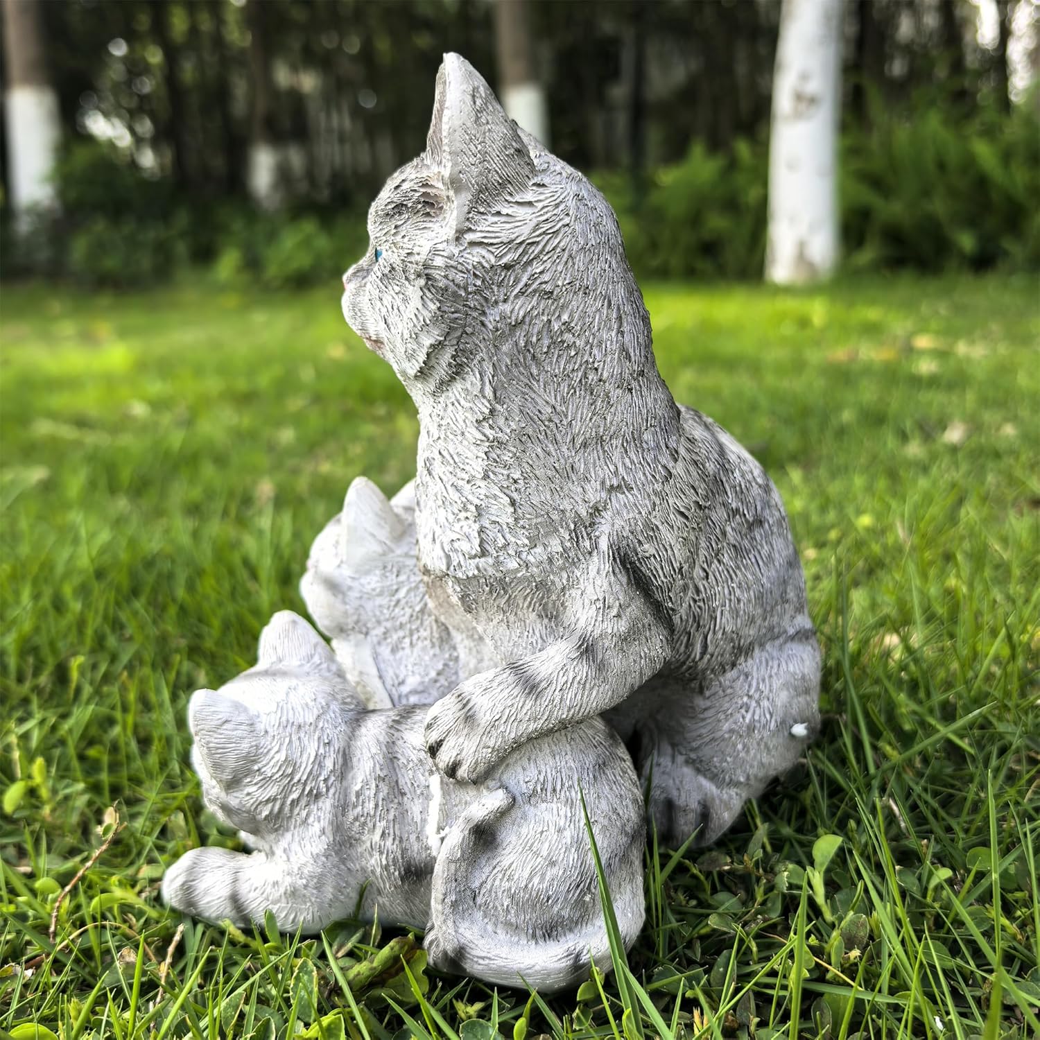 Mama Cat and Kitten Garden Statue,Outdoor Lawn Decorative Figurine Grey Cat Statue for Patio Yard,Funny Animal Flower Bed Decor Art Sculpture