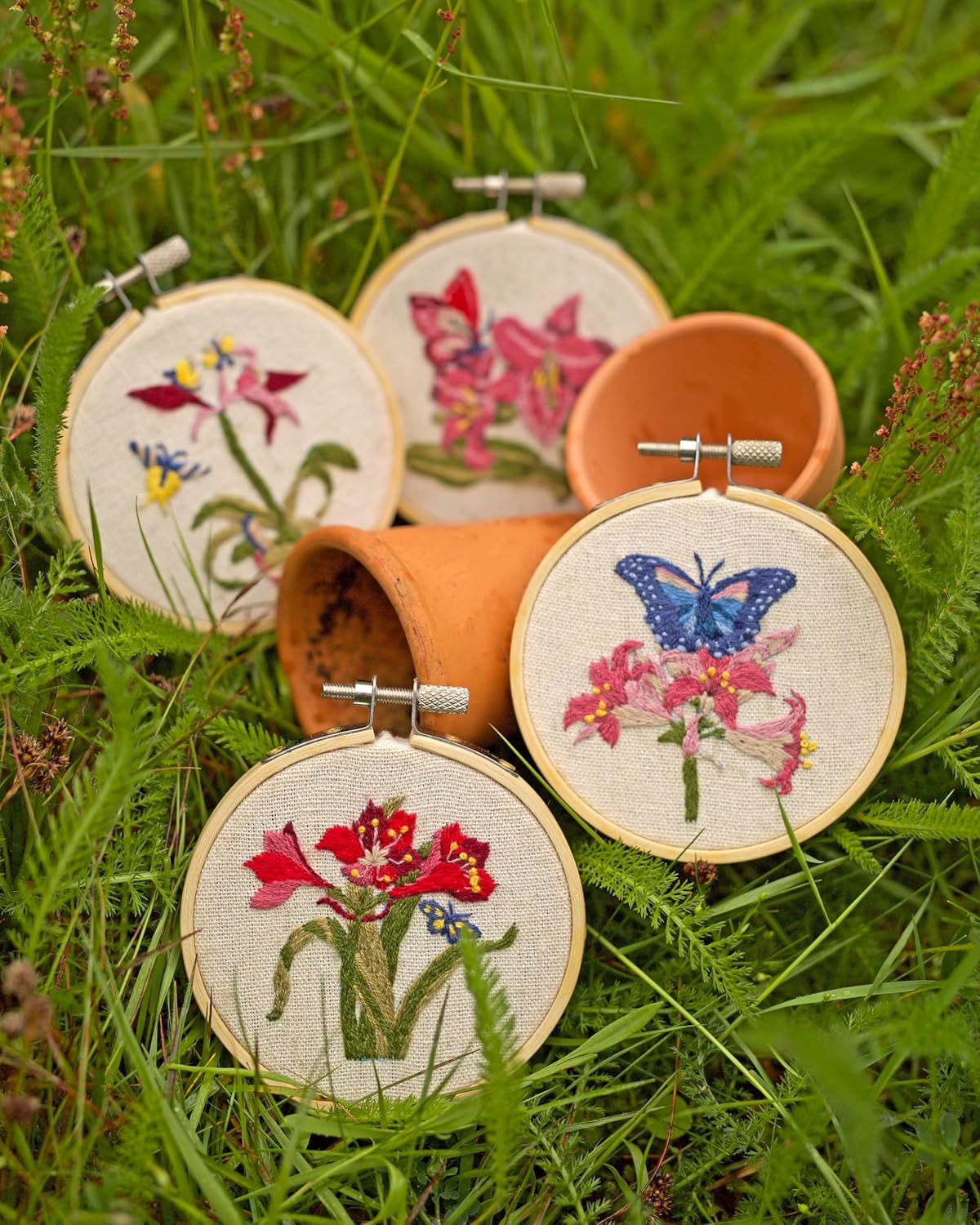 RHS The Royal Horticultural Society Embroidery Hoop Decoration Kit, Butterflies and Flora (4 Pack) Embroidery Kits for Adults Adults Beginners Gift Idea Embroidery Design