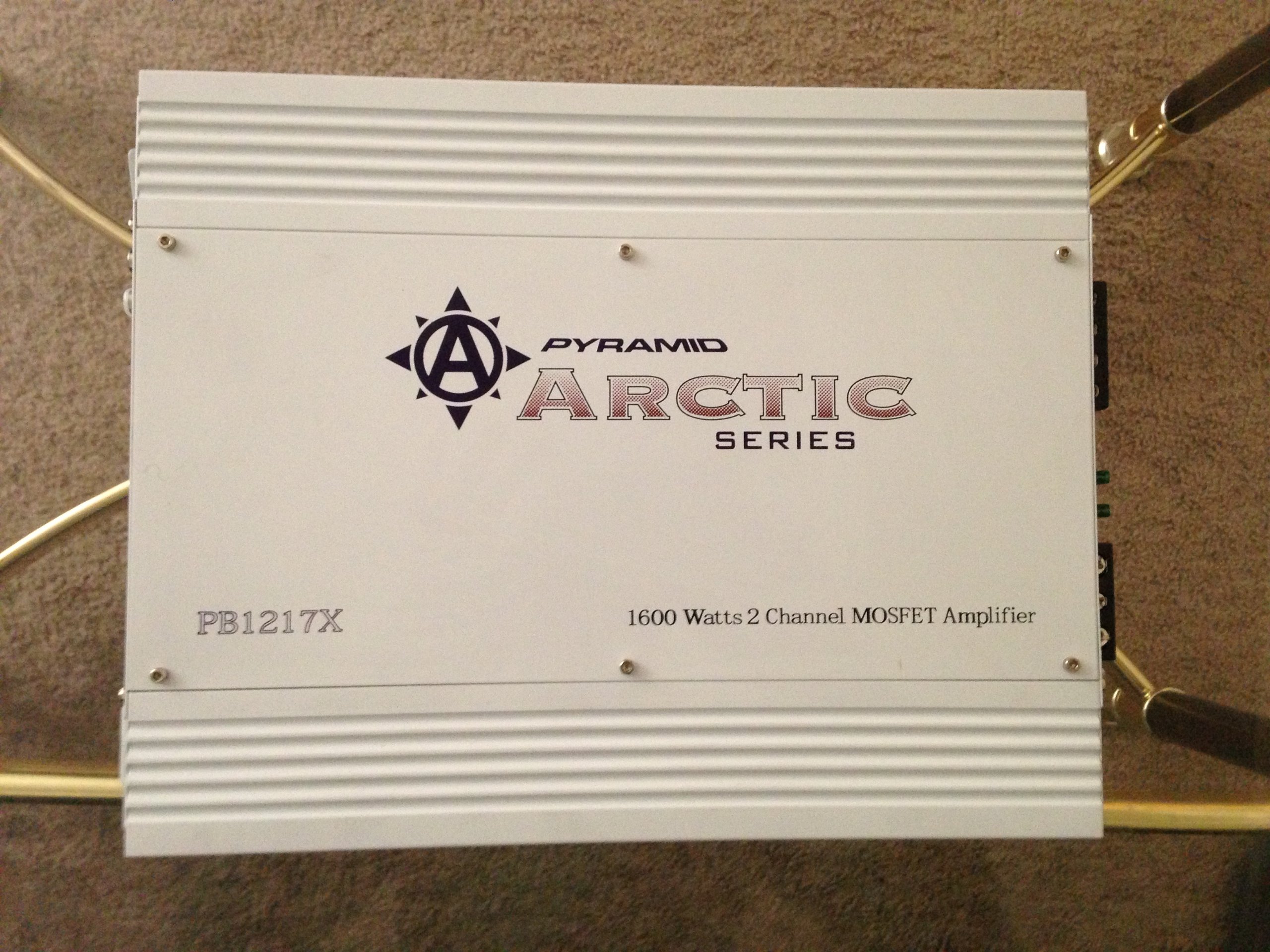 Pyramid PB1217X 1600-Watt 2-Channel Mosfet Arctic Series Amplifier