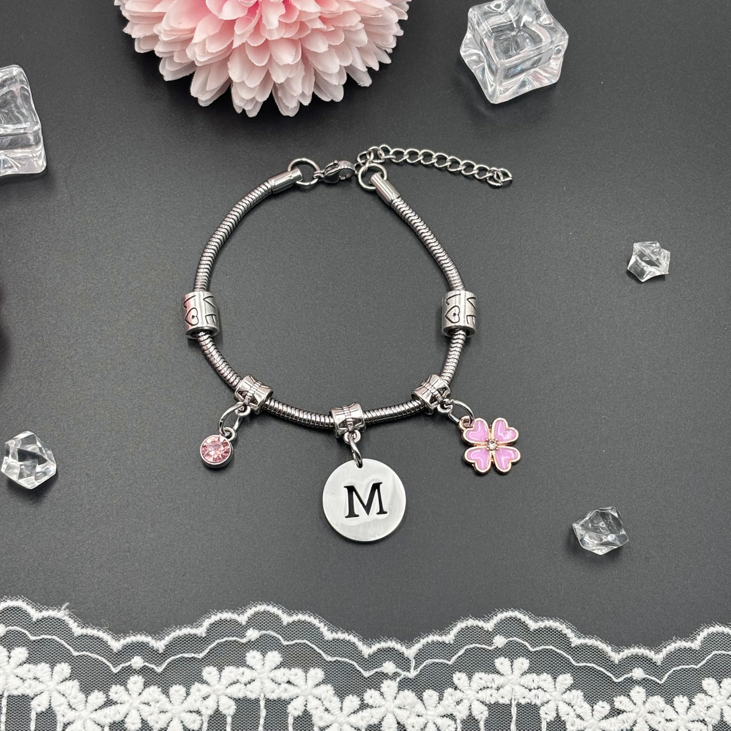 KJKJKJ A-Z 26 Lettera Iniziale Ciondolo Bracciale Donne Natale Regalo Personalizzazione Idee Regalo di Compleanno Bracciale,Figlia Sorelle Amici Amante Compleanno Natale Laurea Regalo Bracciale