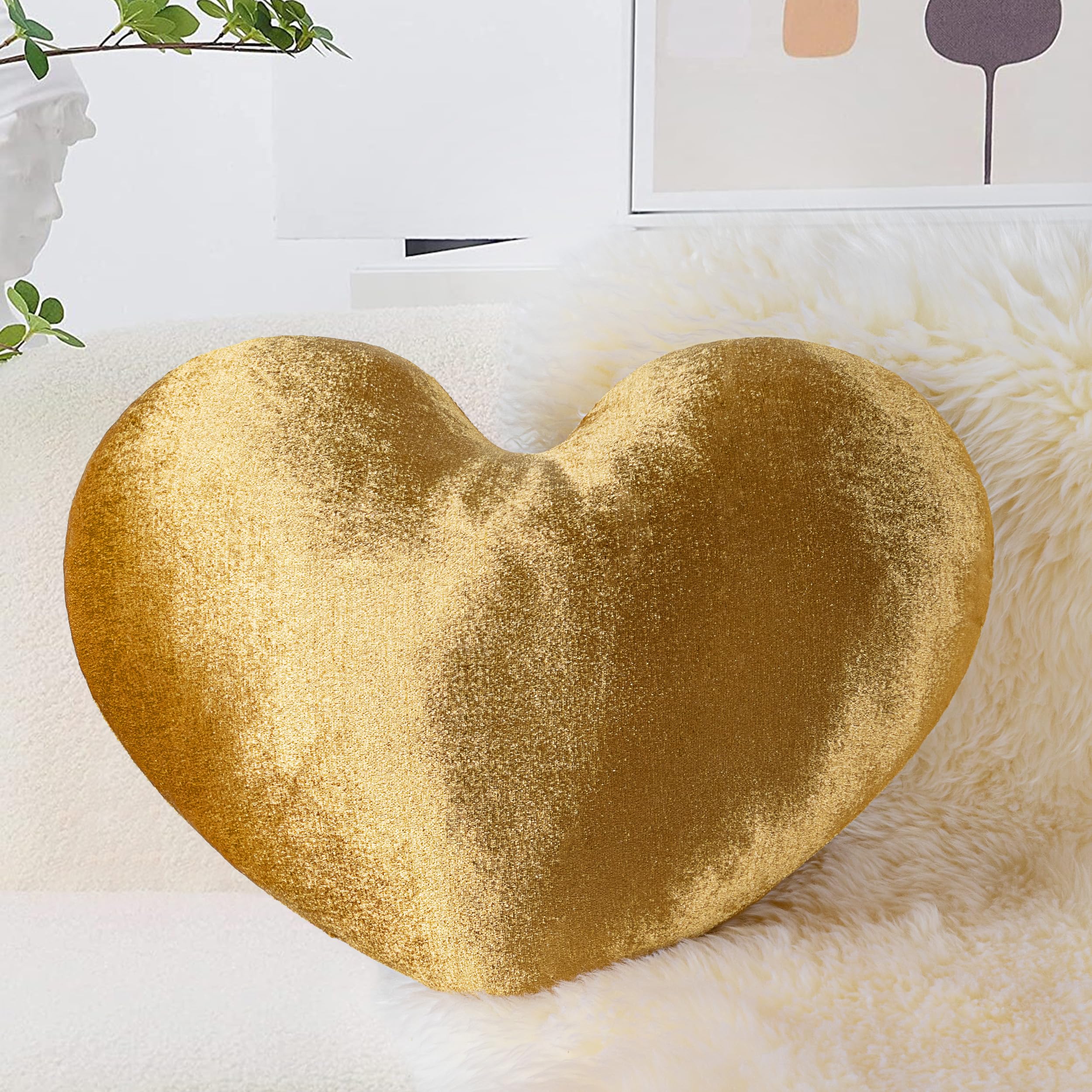 Oreiller en velours de luxe en forme de cœur doré 50cm pour une touche élégante et chic