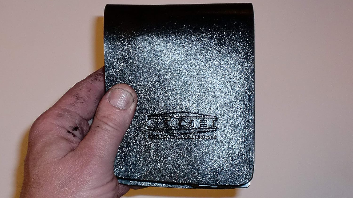 Wallet Holster for Full Concealment - Bond Arms Derringer