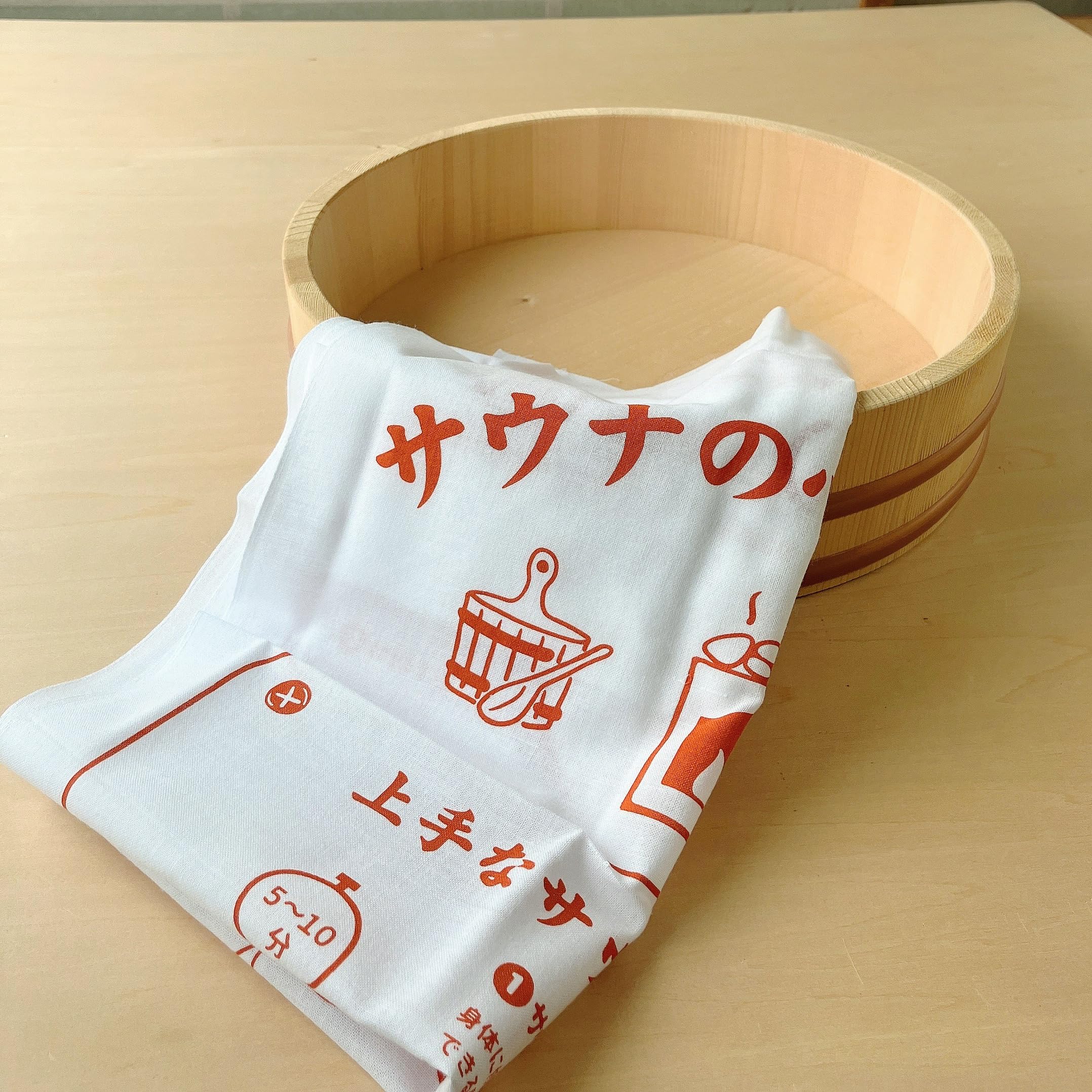 しきじ サウナのマナー心得 手ぬぐい 日本製 約34×90cm Amazon｜宮本 手ぬぐい 泉紅梅 心得手ぬぐい サウナ 日本製 ホワイト