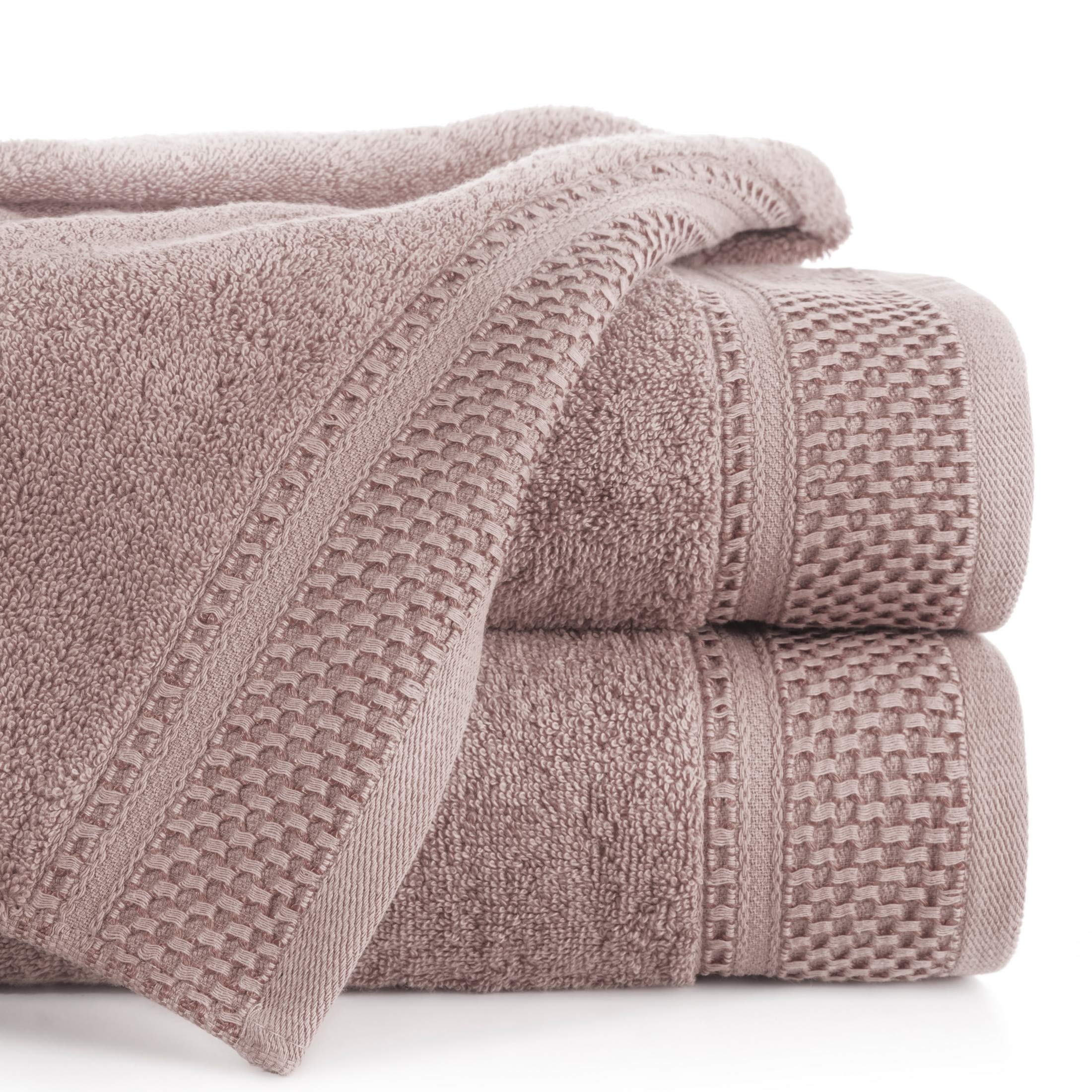 Eurofirany Carlo Set Bagno, Asciugamano da Sauna, Assorbente, 100% Cotone 580 g/m2, di Alta qualità, Confezione da 3 e 6 Pezzi, Rosa Chiaro, 70 x 140 cm, 3 unità