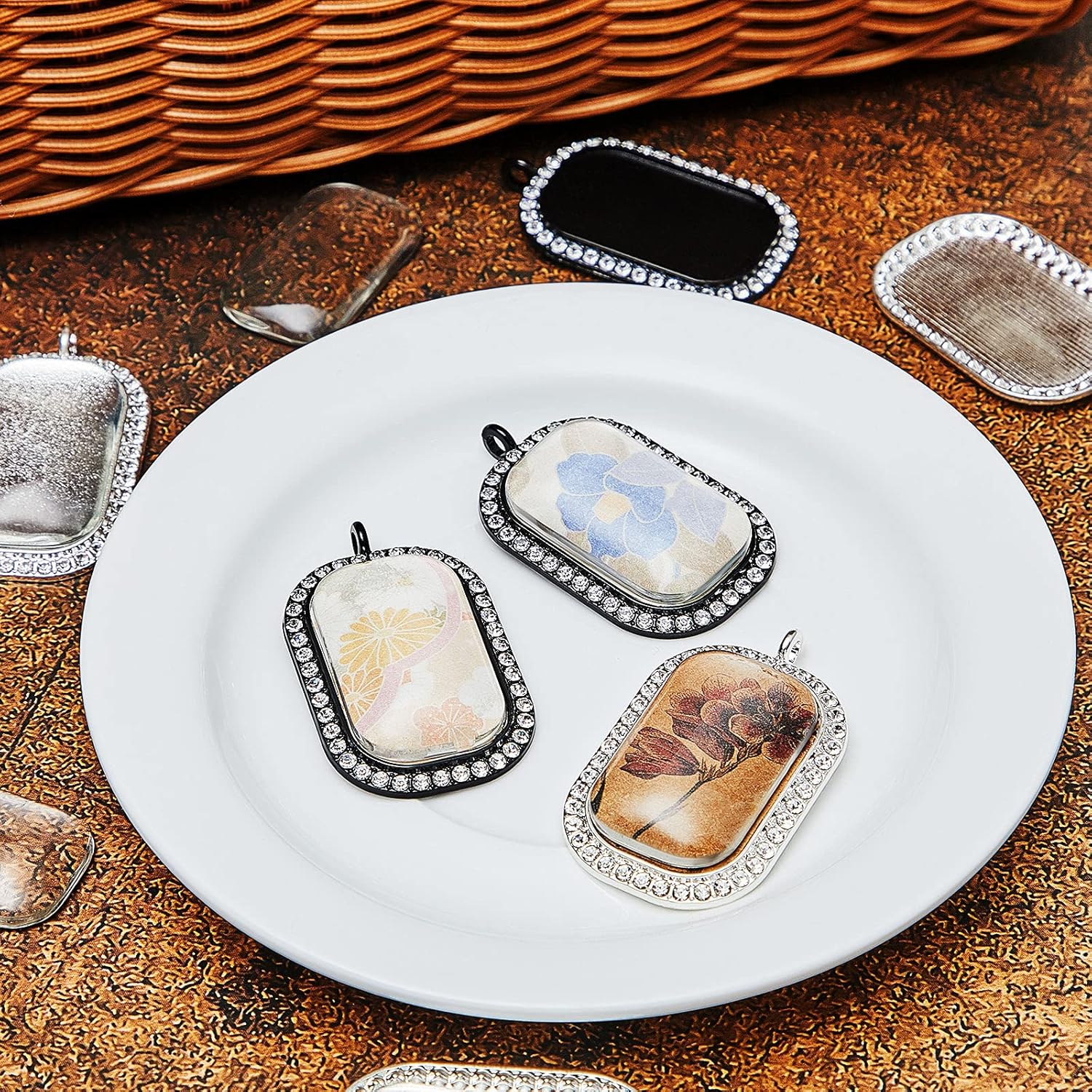 Hicarer 16 Pieces Rhinestone Pendant Tray Set Includes 8 Rhinestone Bezel Oval Pendant Bases and 8 Glass Cabochons Jewelry Making DIY for Necklace Bracelet Craft Project Photo Ornament - Image 6