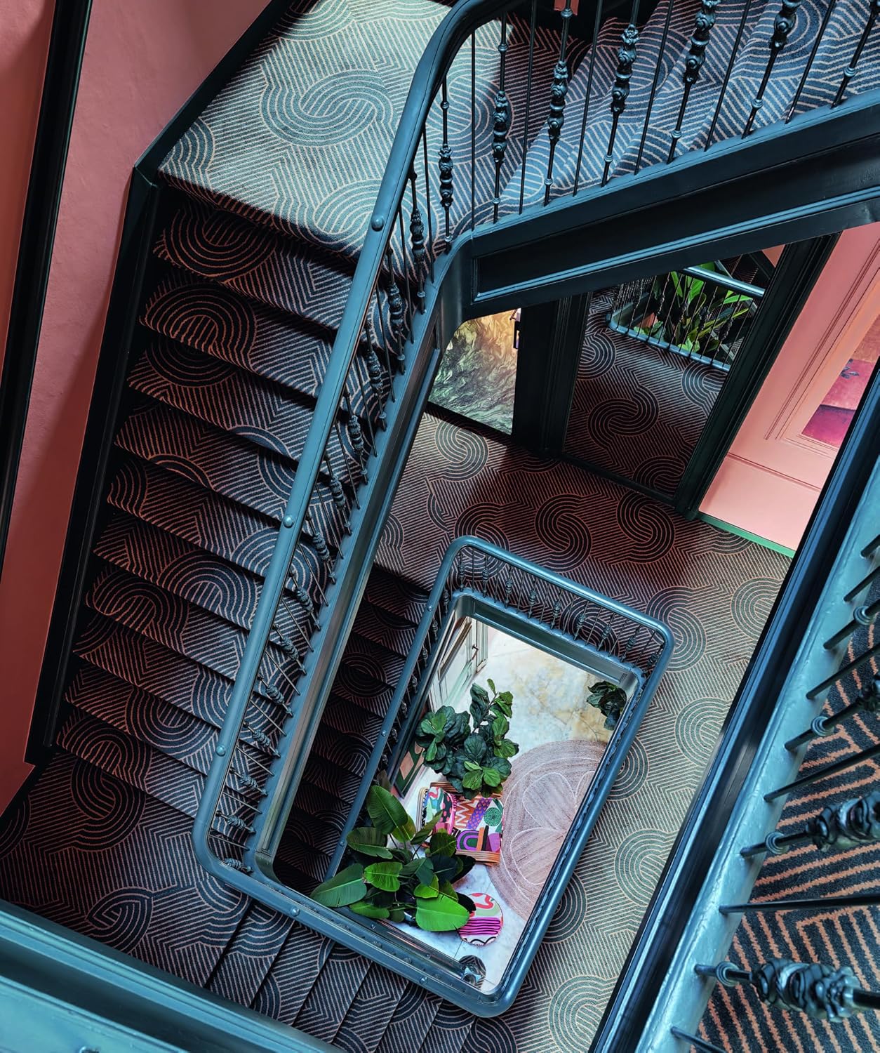 Her Eye: Female Dutch Interior Designers