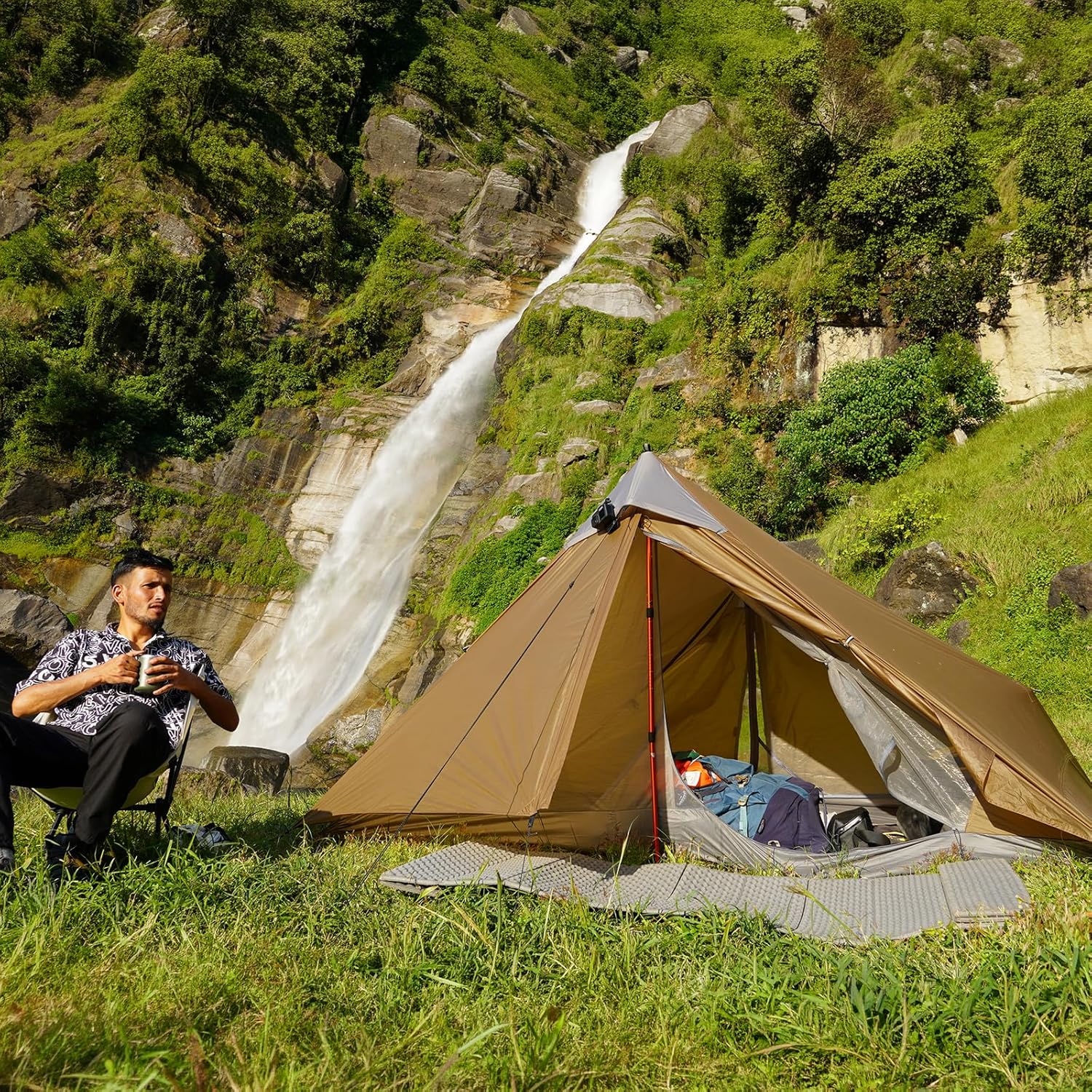 Night Cat Ultralight Tent 1 Person for Professional Backpacker Hiker 2 LBS Only Lanshan Backpacking Bivvy Ground Tent Heavy Rain Waterproof Trekking Pole Not Included