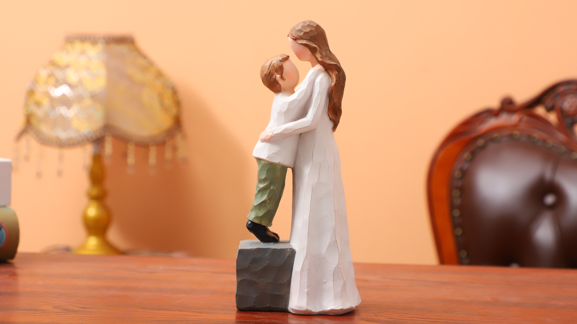 Figurilla Madre y Hijo en Resina 8 Pulgadas miniatura 7