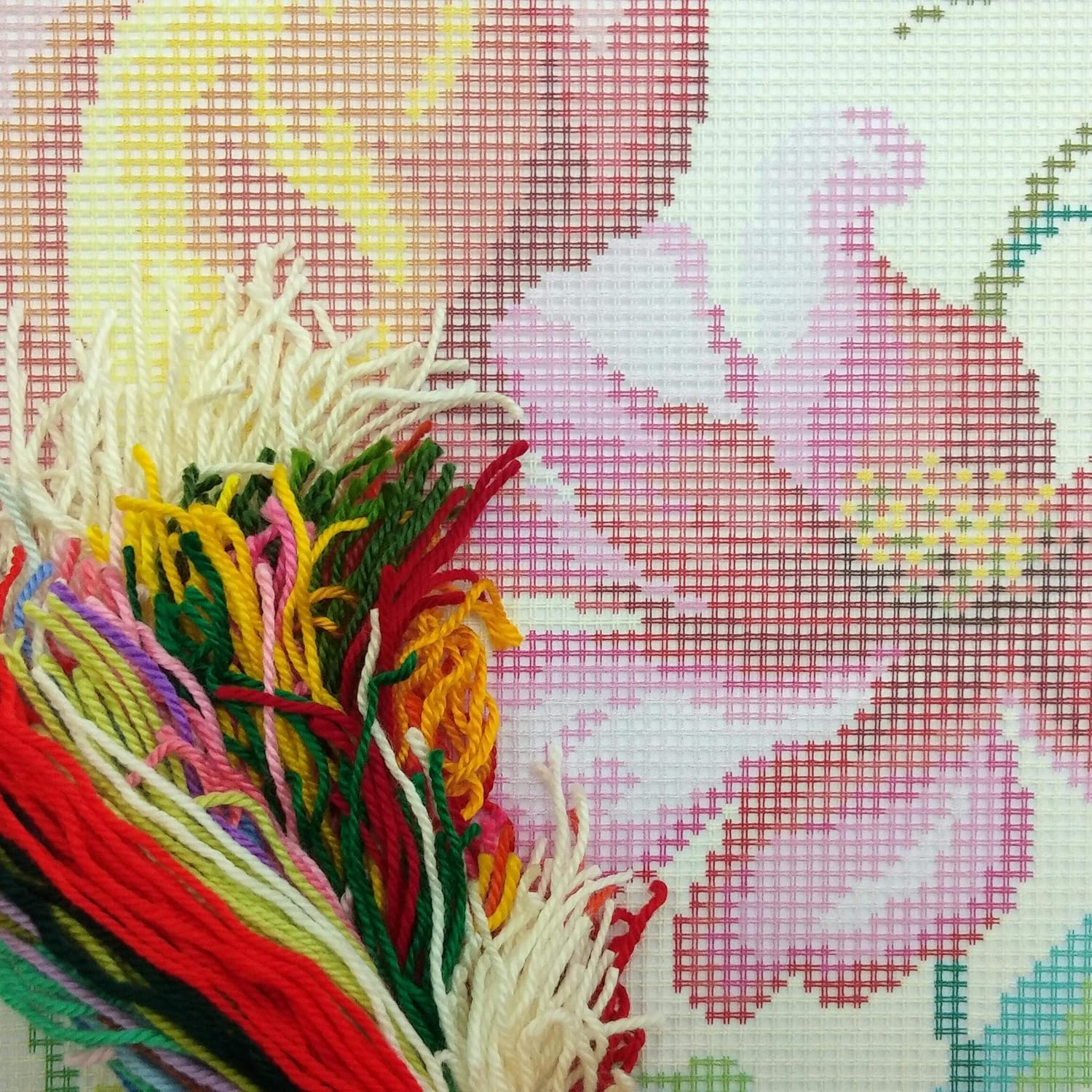 Brvsk Floral Needlepoint Kit for Adults and Beginners — Tulips in Watercolor 16″ × 16″ with Clear, Precise Printed Design on Cotton Canvas; Includes 2 Needles, Yarn, and Easy-Read Chart