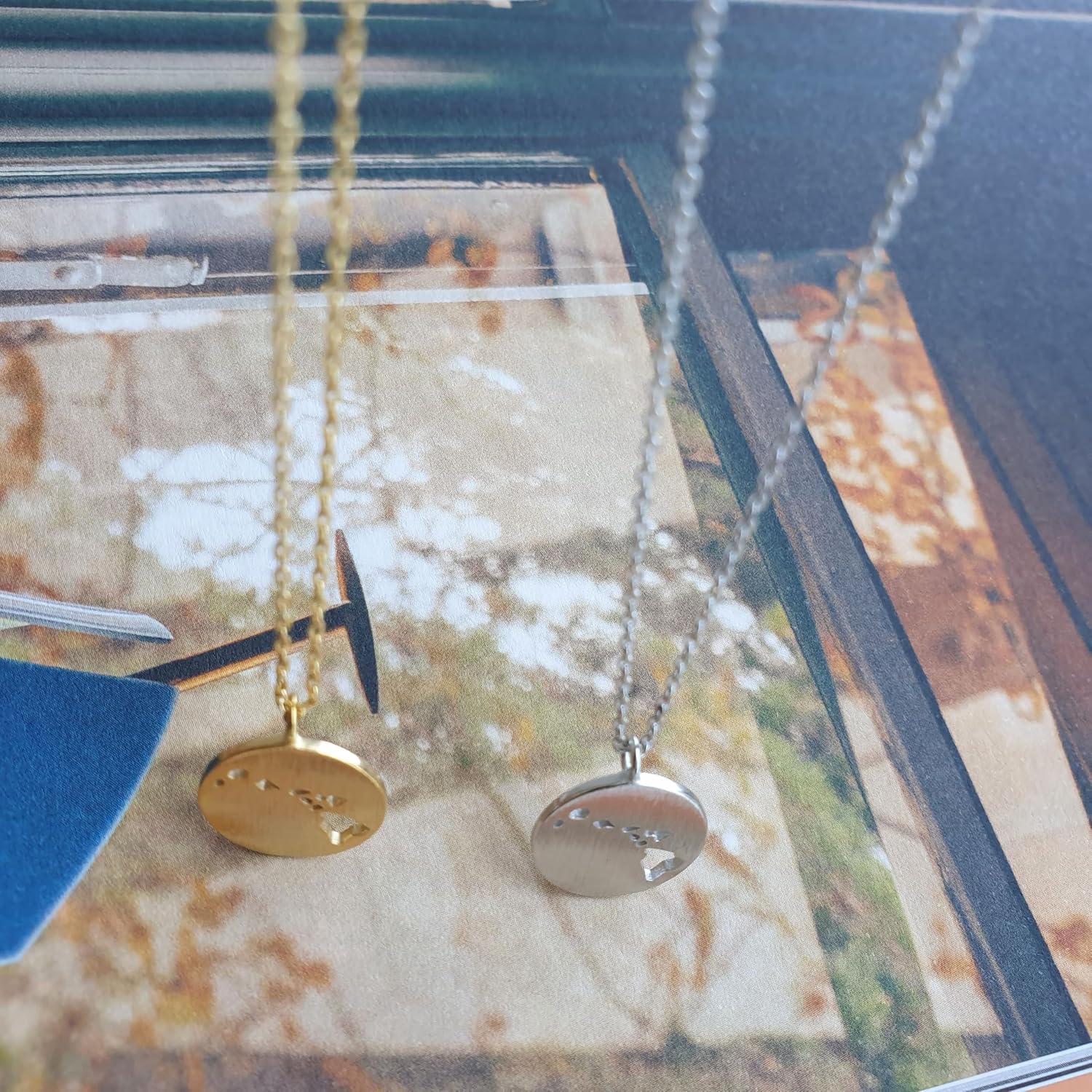 Hawaii Aloha Pendant Necklace 18K Gold Dipped Hawaii Island Necklace for Women