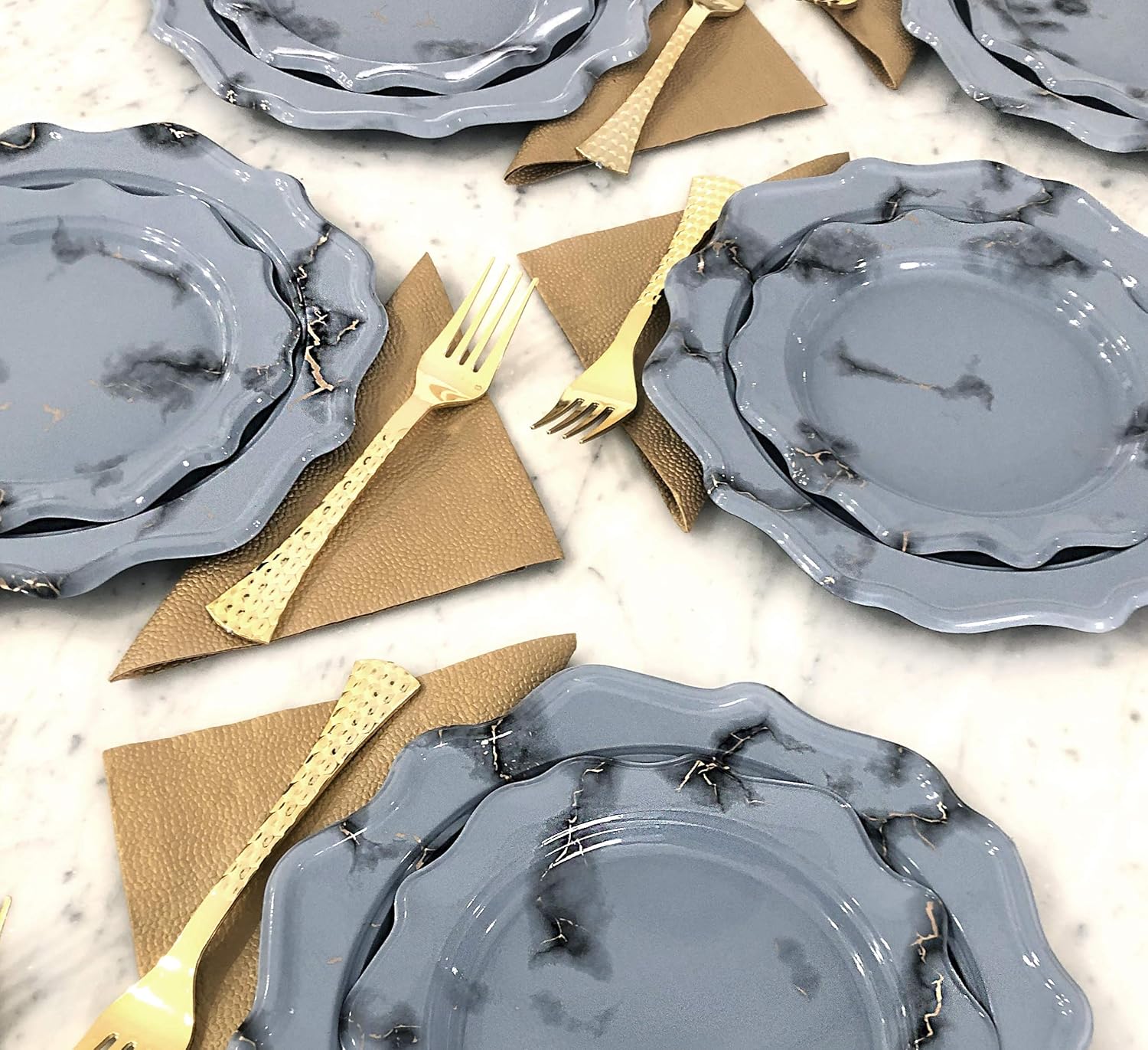 Tiger Chef 96 Pack Round Scalloped Rim Disposable Plastic Plate Set for 48 Guests Includes 48 10-Inch Dinner Plates, 48 8-Inch Salad Plates - BPA-Free