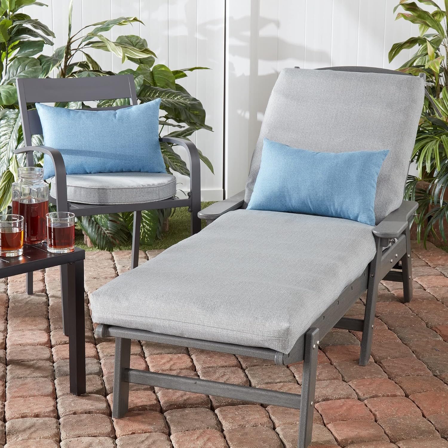 18" Round Outdoor Reversible Dining Seat Cushion (2-Pack), Heather Gray