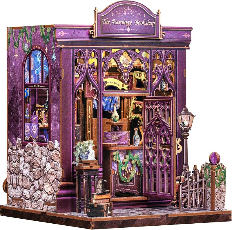 CUTEBEE Book Nook Kit