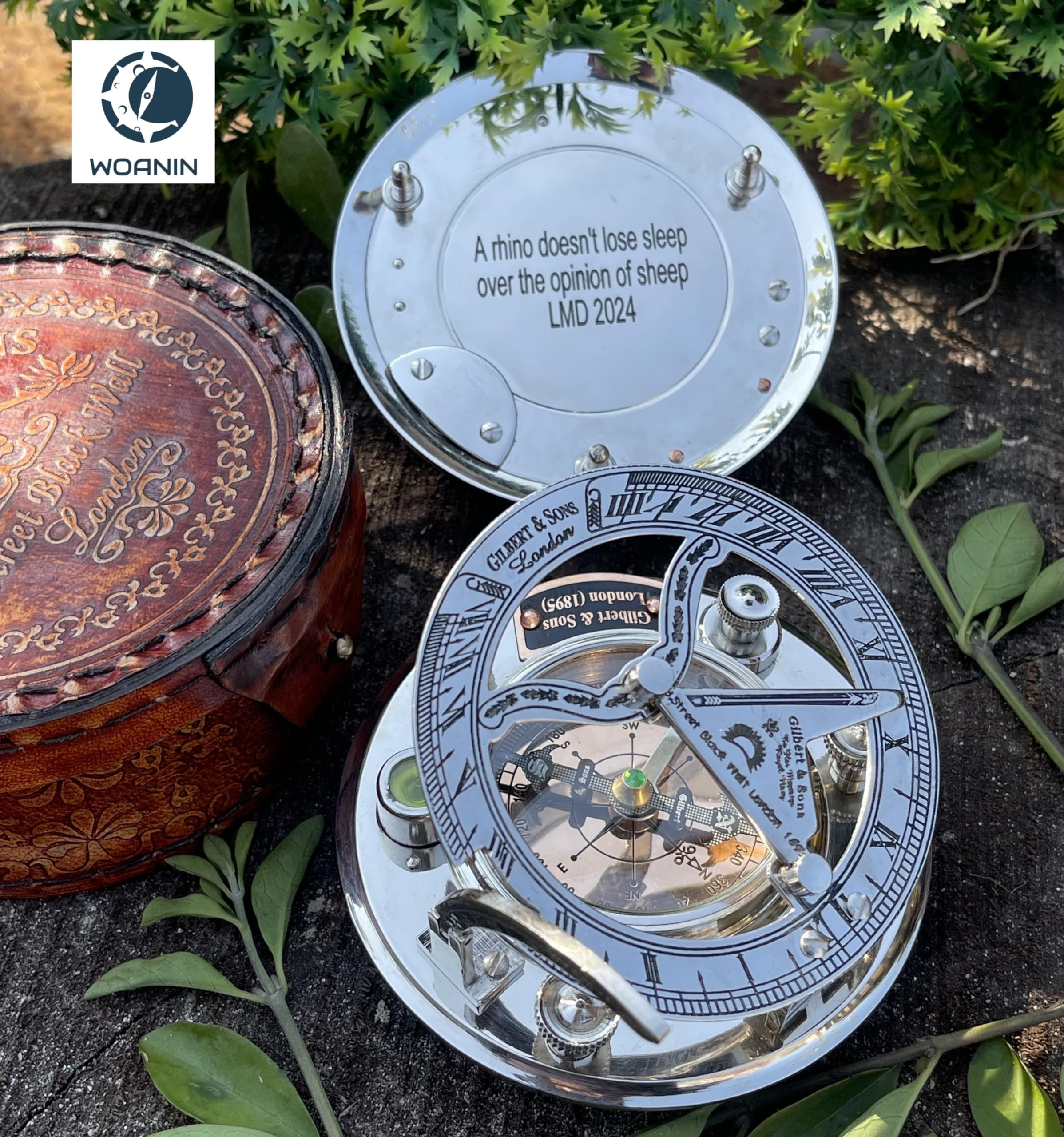 Bussola con meridiana in ottone, regalo personalizzato per uomo, bellissimo orologio con meridiana fatta a mano, orologio solare inciso per lui, decorazione antica (WOANIN)