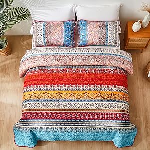 WONGS BEDDING Boho Quilt Set Queen Size, Bohemian Red Christmas Stripe 3 Pieces Bedspread Set Lightweight Microfiber All Season Christmas Bedding Coverlet Set for Queen Bed (96"x90")